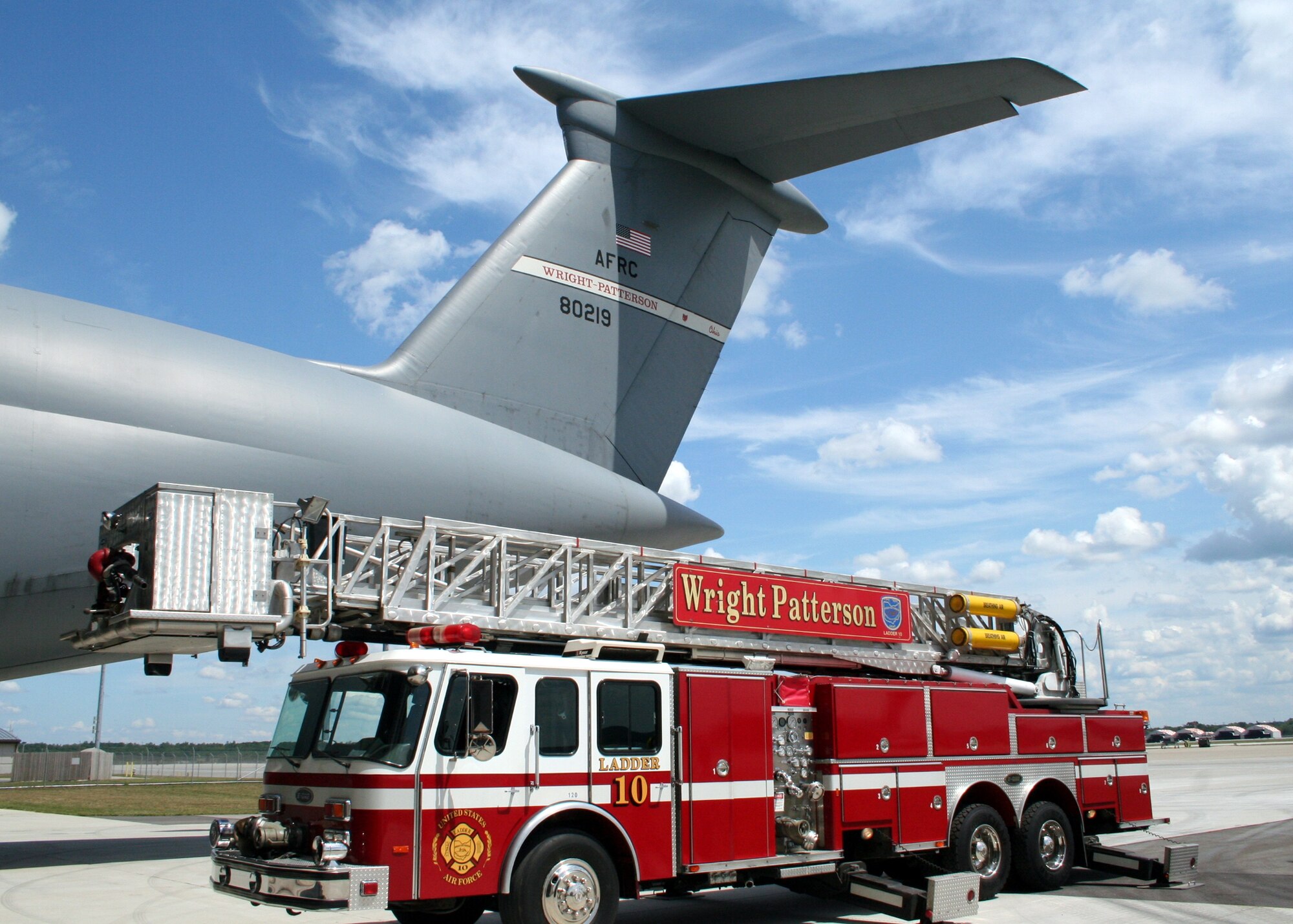 Confined Space Emergency Extraction exercise > 445th Airlift Wing