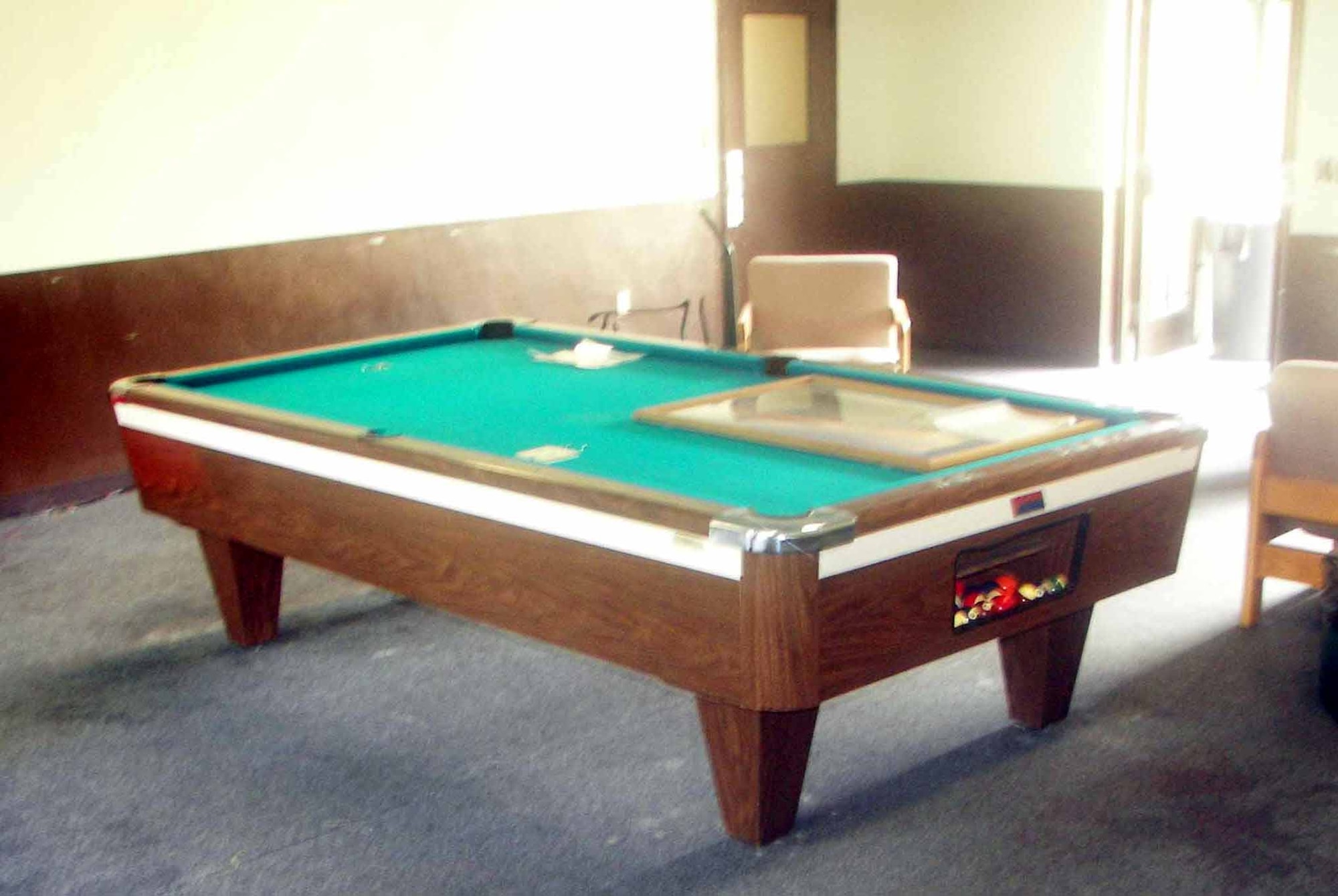 OSAN AIR BASE, Republic of Korea – Dorm 1436’s recreation room before renovation. (U.S. Air Force photo)