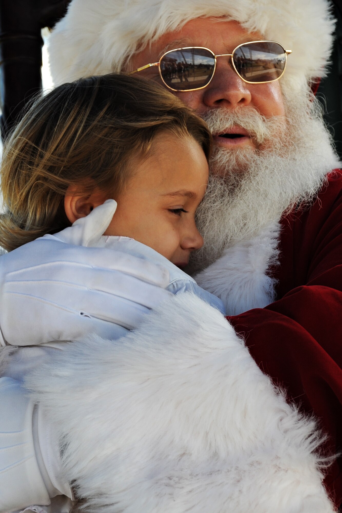 PATRICK AIR FORCE BASE, Fla. -- Children of members of the Air Force Reserve's 920th Rescue Wing enjoyed a visit from Santa Claus during the wing's holiday picnic at the north picnic area December 6.  (U.S. Air Force photo/Master Sgt. Ray Padgett)