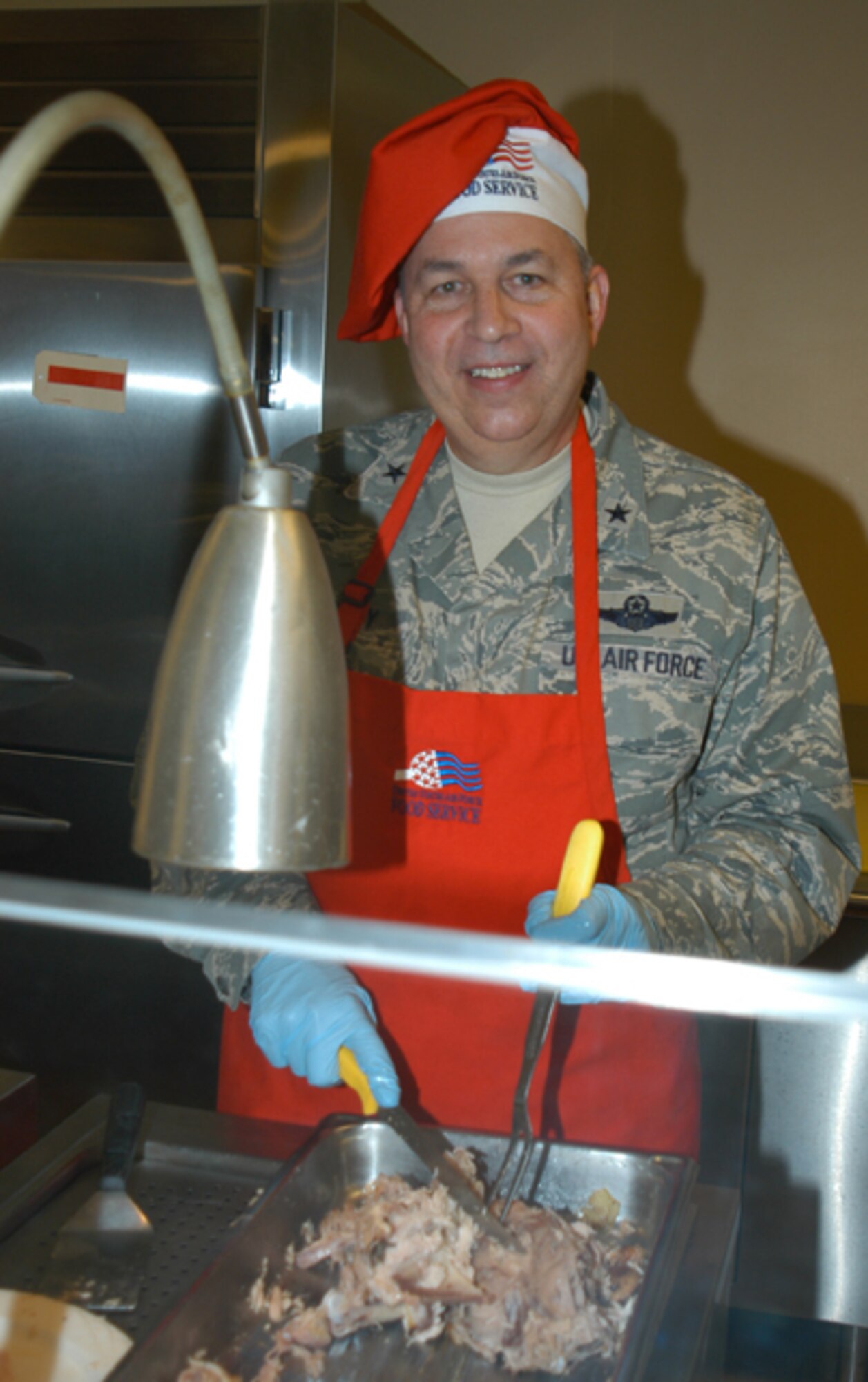 Holiday spirit > Grissom Air Reserve Base > Article Display