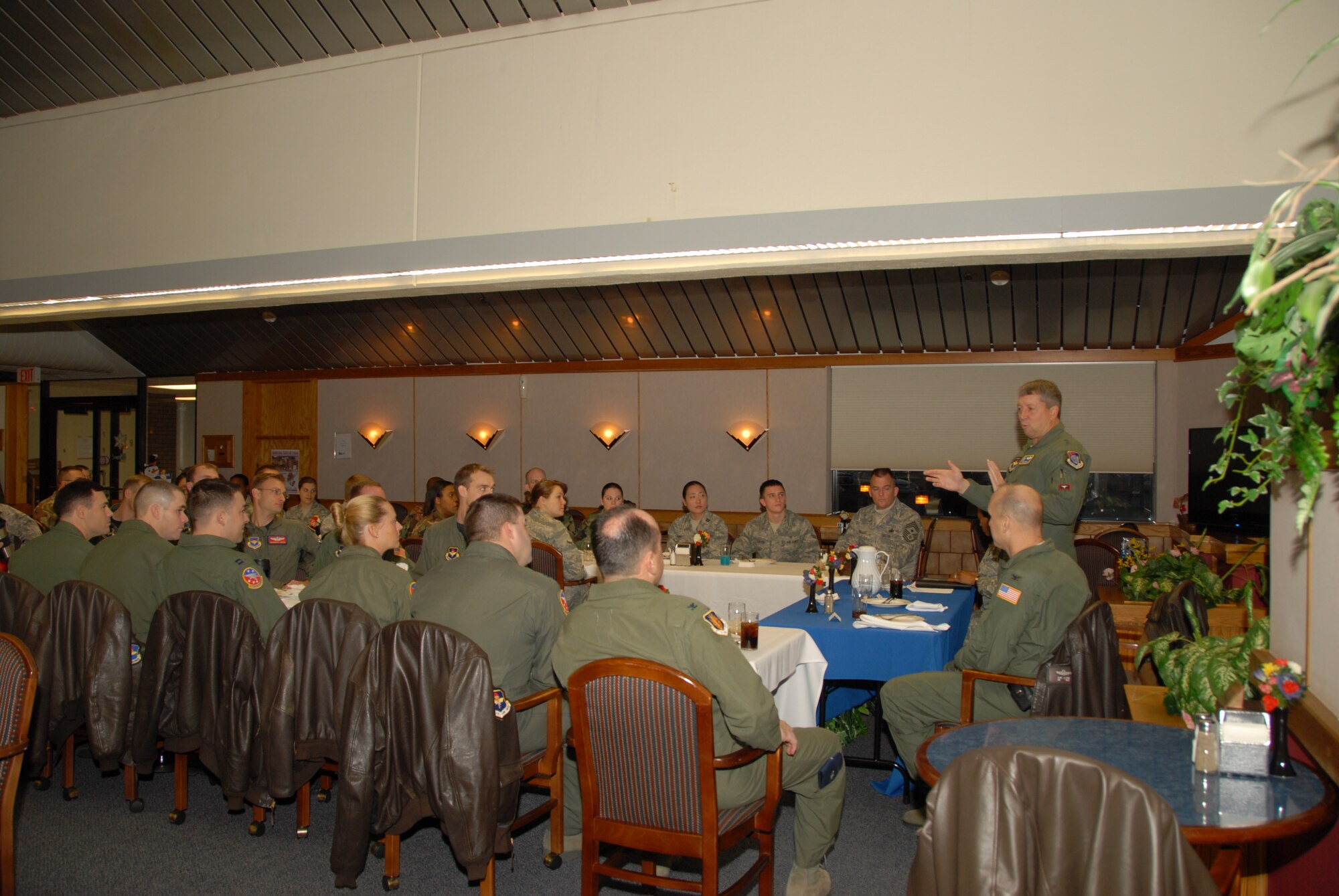 ALTUS AIR FORCE BASE, Okla. -- Maj. Gen. Gregory Feest, 19th Air Force commander, speaks to airmen during a breakfast question and answer session at Altus’ Solar Inn dining facility Dec. 10. The general spoke to the group about manpower, career and education issues. (U.S. Air Force photo/Airman 1st Class Marianne E. Lane)