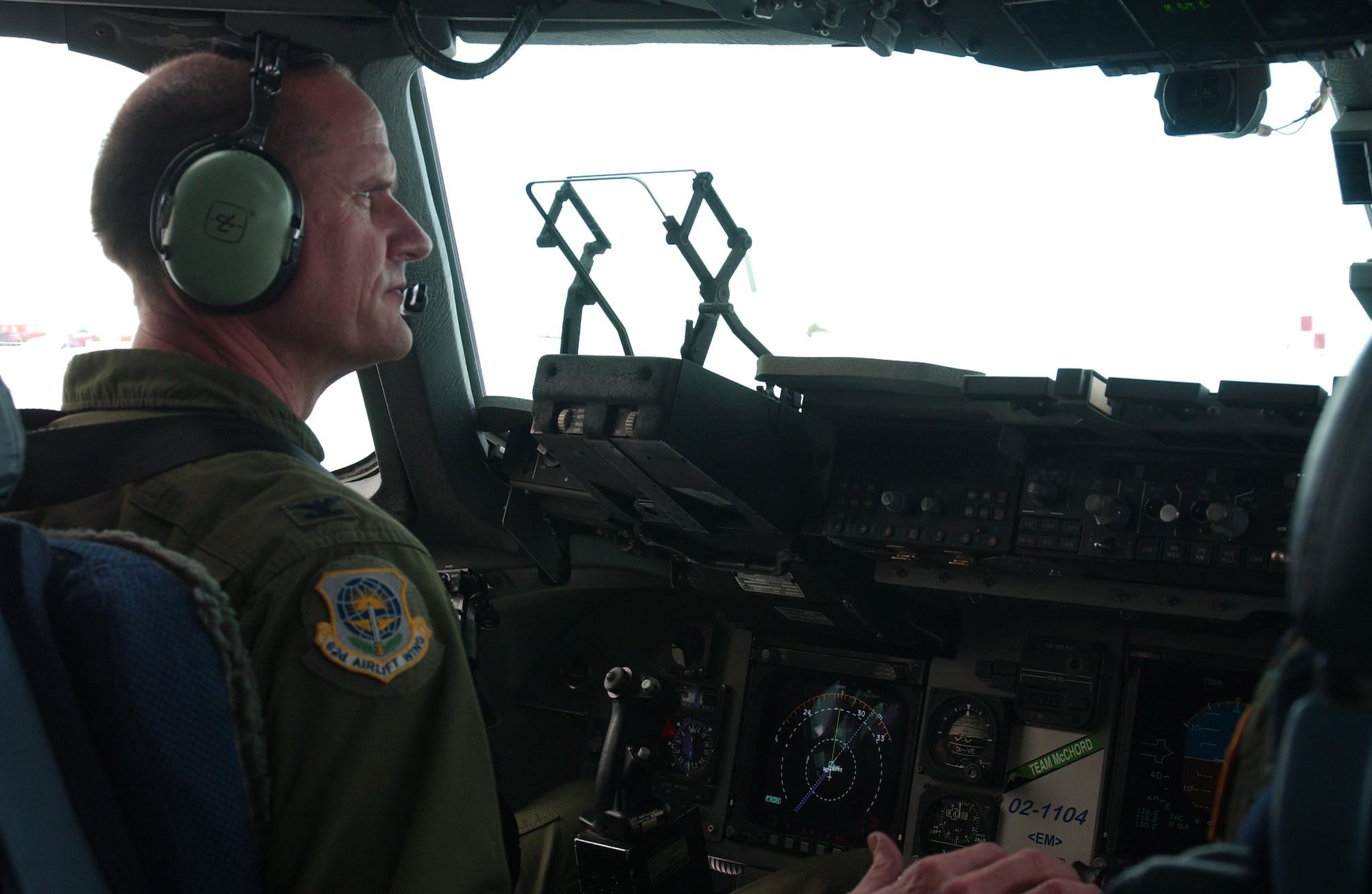 Col. Jeffrey Stephenson, 62nd Airlift Wing commander, prepares to take off from the Pegasus ice runway, Antarctica, to Christchurch, New Zealand, during an Operation Deep Freeze mission Dec. 4. (U.S. Air Force photo/Staff Sgt. Eric Burks)