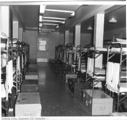 training flight air basic usaf force bmt af 1962 military dorm mob