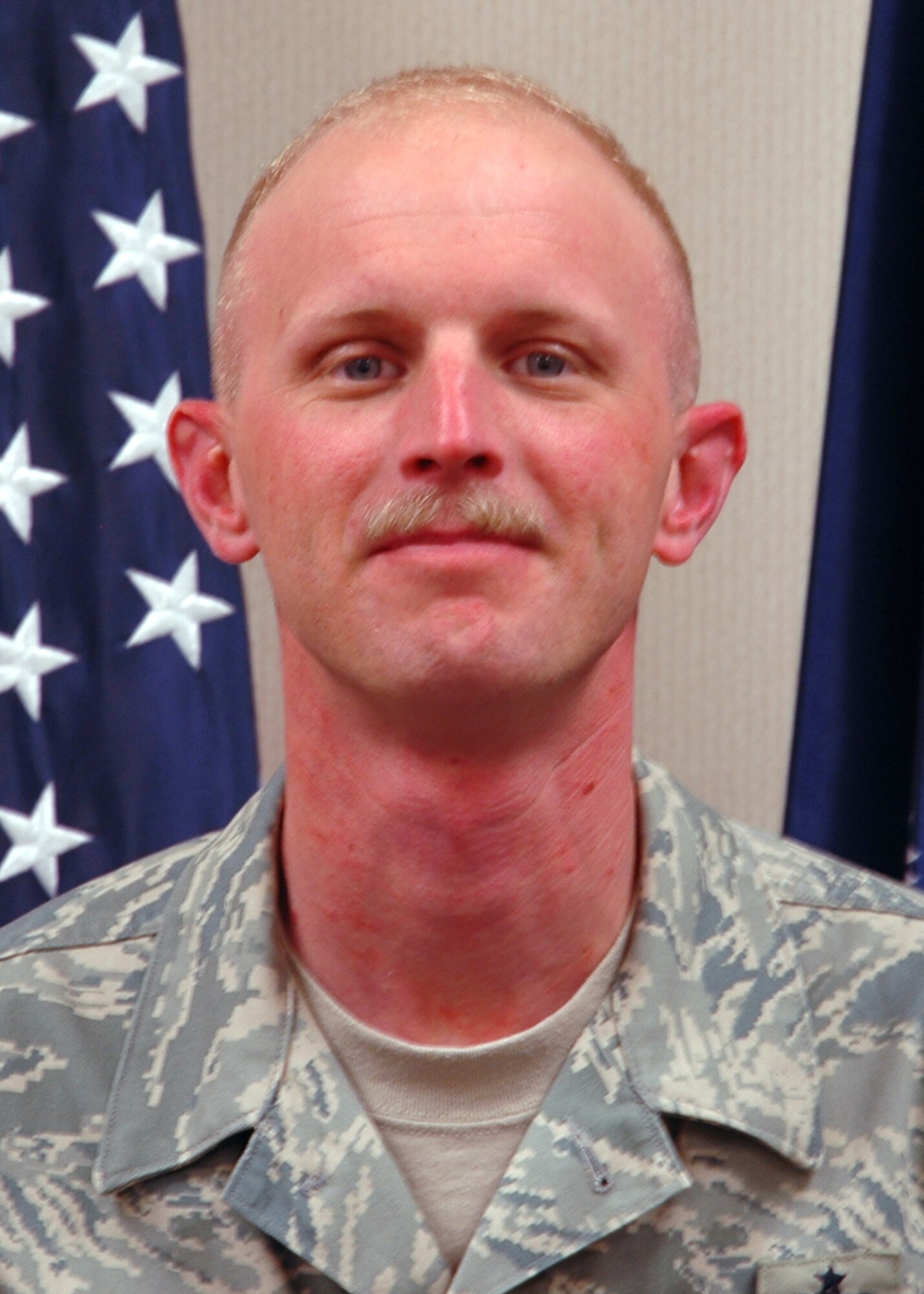 TEAM BUCKLEY WARRIOR OF THE WEEK -- Tech. Sgt. Erik Kunkle, Non-Commissioned Officer in Charge of Logistics Plans, 460th Logistics Readiness Squadron, is Team Buckley's Warrior of the Week for Dec. 12 - 18. Sgt. Kunkle hails from Pomaria, S.C., and enjoys grilling, playing Star Wars with his son, watching college football, reading and tinkering around his house. (U.S. Air Force photo by Staff Sgt. Sanjay Allen)