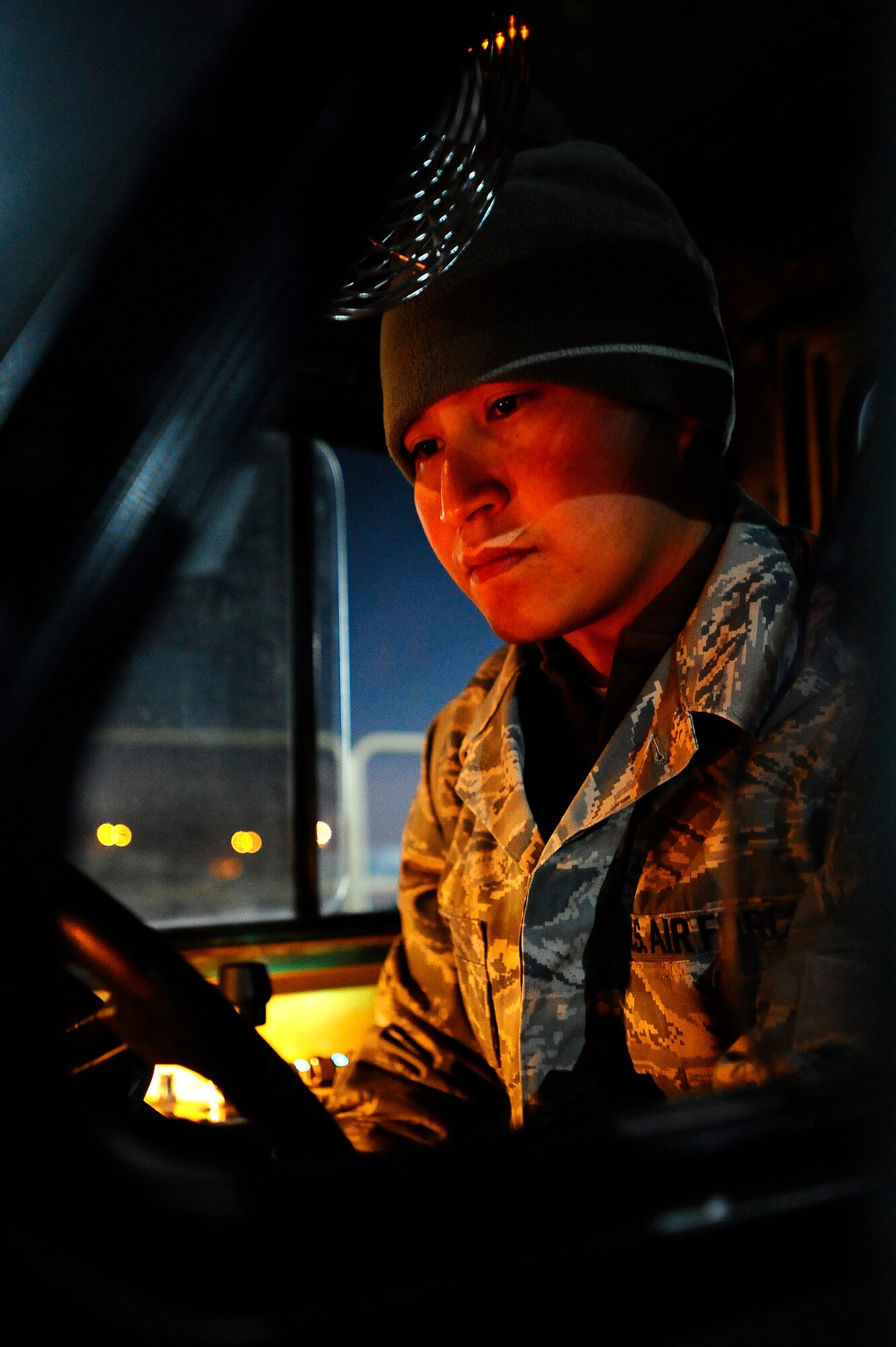 Staff Sgt. Zeus Lee performs an initial vehicle inspection on a 60K loader at Joint Base Balad, Iraq, Dec. 14. Lee, a 332nd Expeditionary Logistics Readiness Squadron load crew team chief and native of Jersey City, N.J., is deployed from Dover Air Force Base, Del. He is a reservists assigned to the 46th Aerial Port Squadron with the 512th Airlift Wing. (U.S. Air Force photo/Airman 1st Class Jason Epley)
