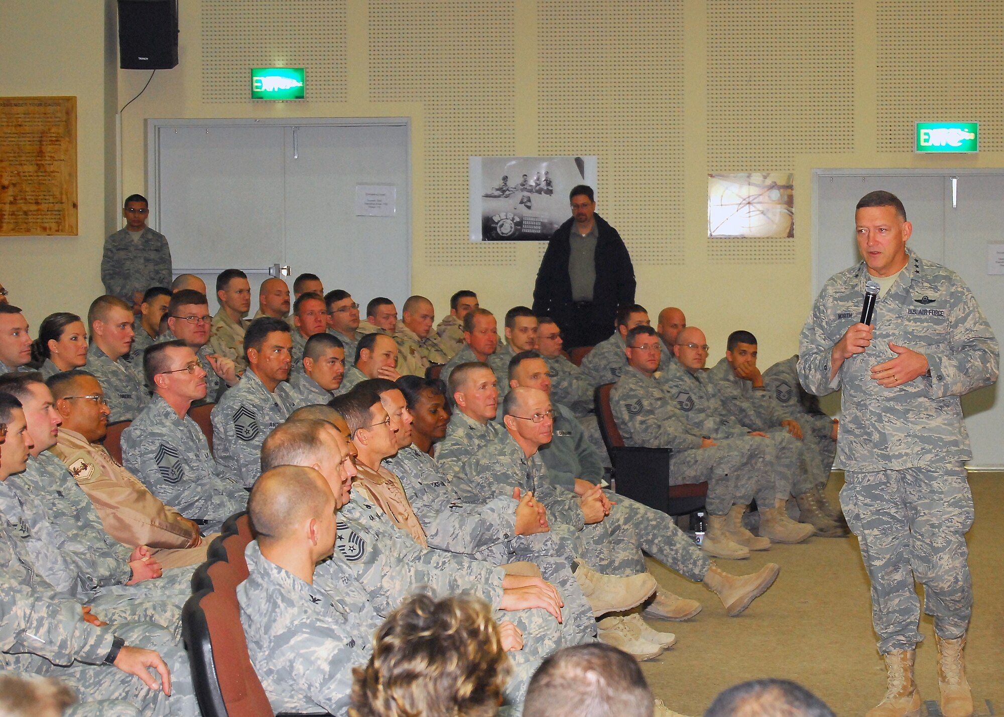 SOUTHWEST ASIA -- Lt. Gen Gary North, Air Forces Central Commander, talks with airmen of the 386th Air Expeditionary Wing on Dec. 22 at an air base in Southwest Asia. General North discussed current Air Force issues affecting airmen in the U.S. Central Command Area of Responsibility. (U.S. Air Force photo/Capt. Suzanne VanderWeyst)