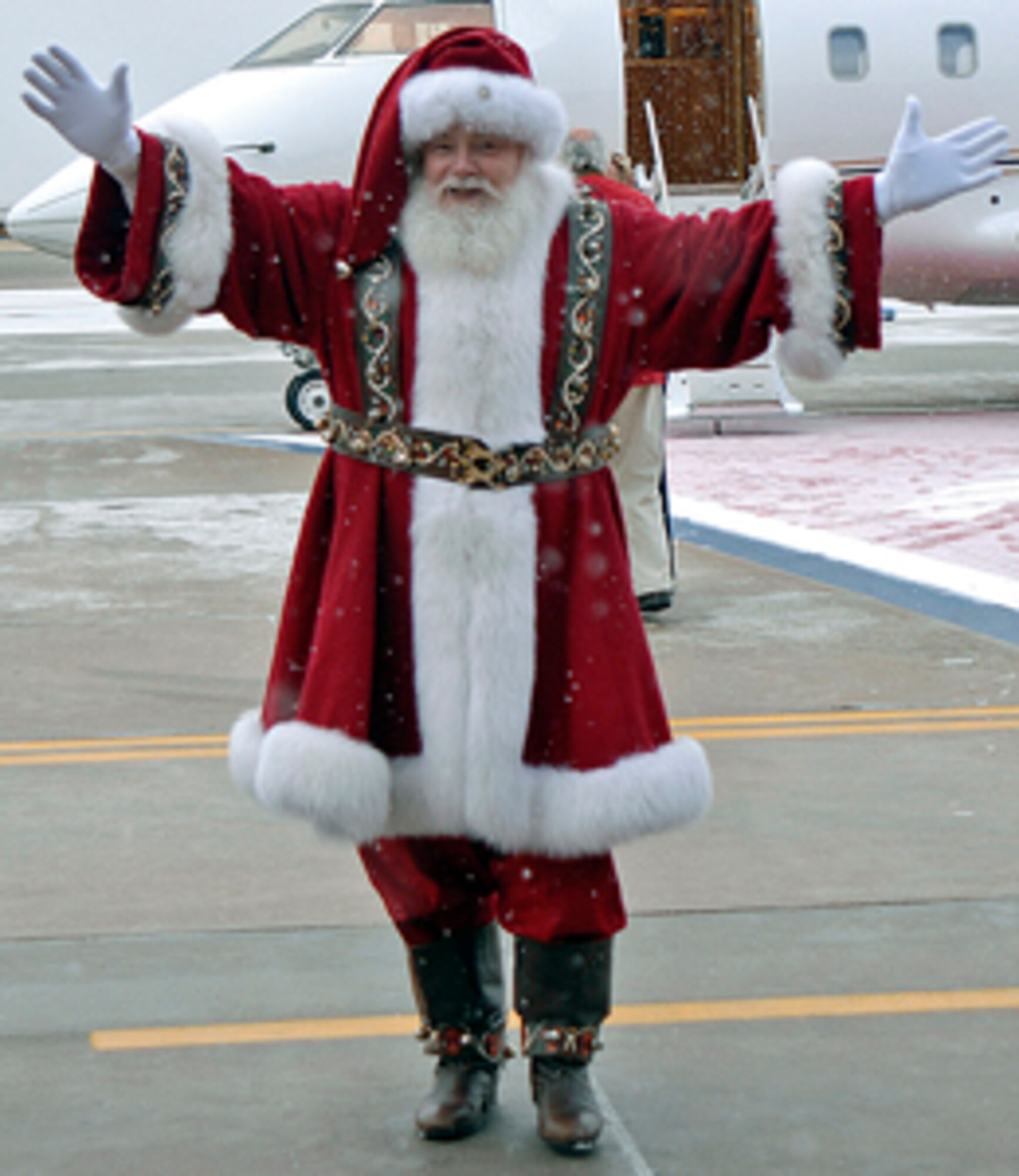 Santa arrives at Peterson AFB.