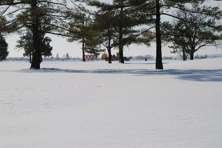First snowfall of 2008 covered all around the 932nd Airlift Wing starting January 31 and going into the morning on February 1.
