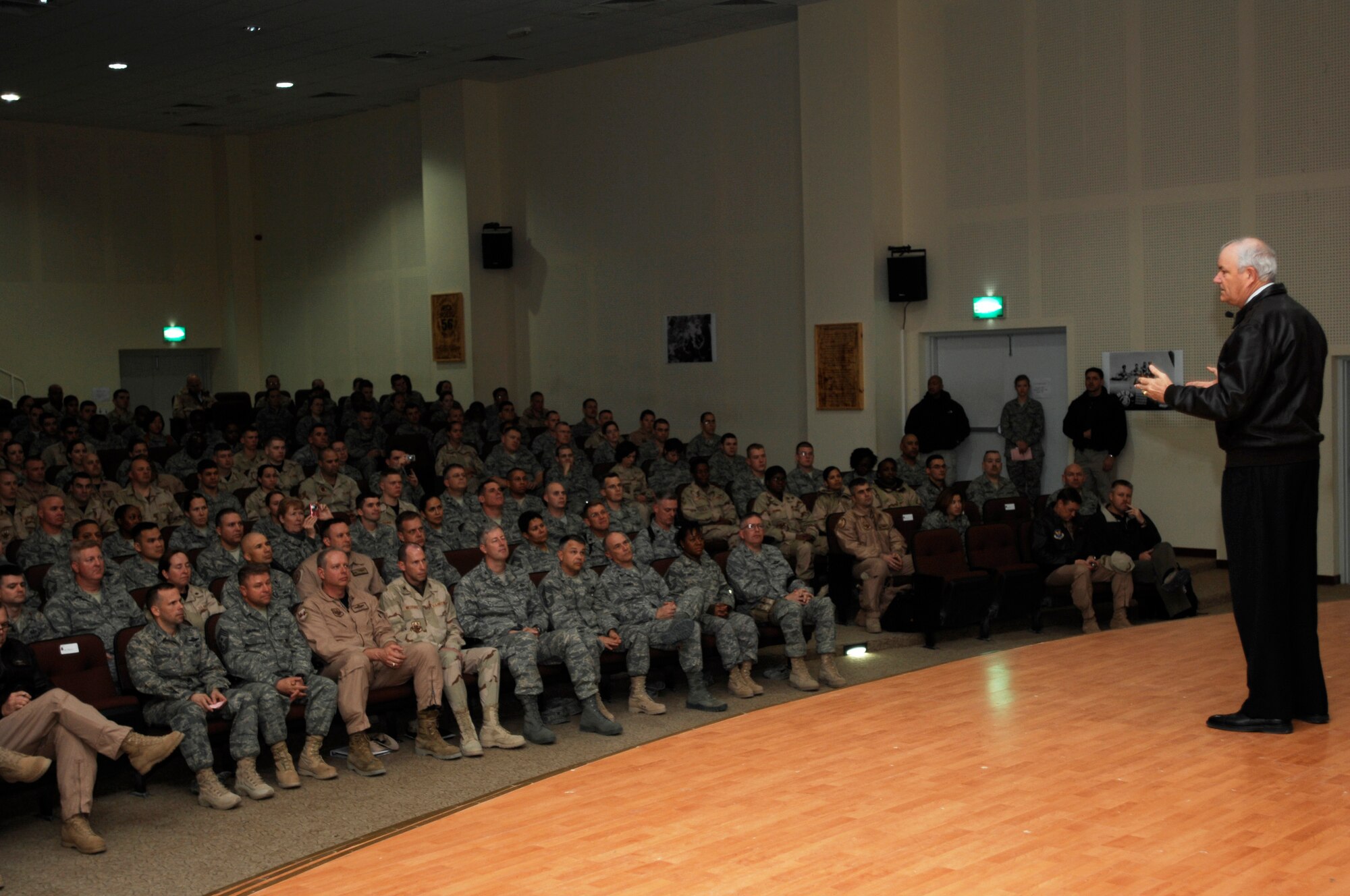 SOUTHWEST ASIA -- Secretary of the Air Force Michael Wynne, speaks at an Airman’s Call with members of the 386th Air Expeditionary Wing Feb. 1, 2008, during his visit to an air base in the Persian Gulf Region. The SECAF spoke with more than 400 Airmen during his visit about a variety of topics related to today’s Airmen and the future of the Air Force. Secretary Wynne also gained greater insight on the 6,800 plus Airmen deployed throughout Southwest Asia in non-traditional Air Force functions.  (U.S. Air Force photo/ Staff Sgt. Patrick Dixon)