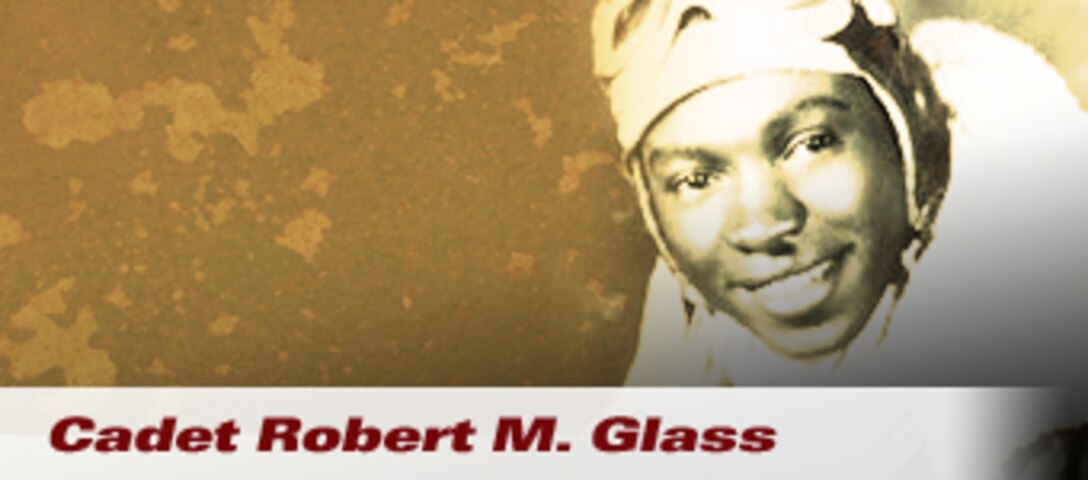 Robert M. Glass, Tuskegee Airman