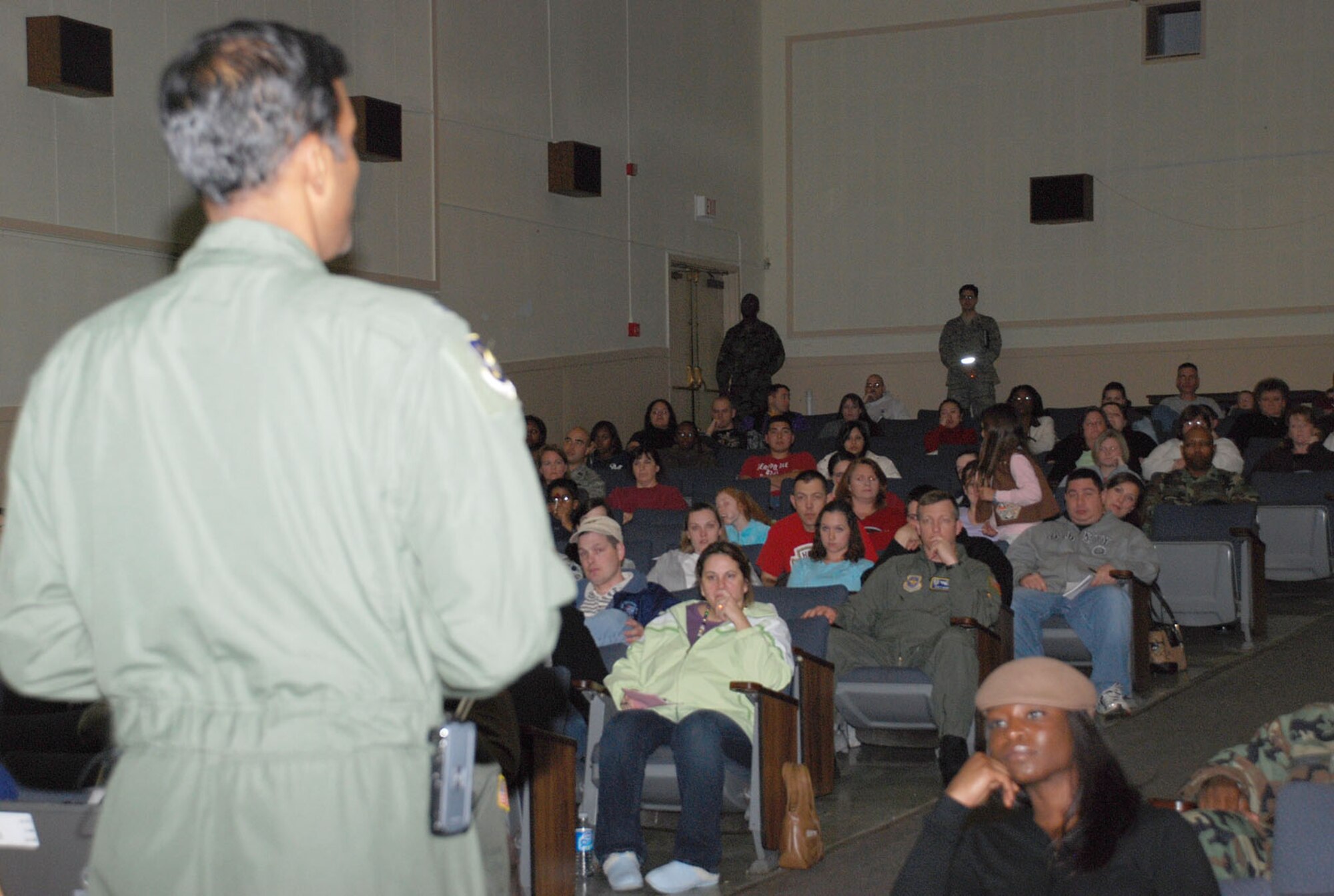 Col. Balan Ayyar, 305th Air Mobility Wing commander, gives opening remarks to base housing residents at the Team McGuire Town Hall meeting Feb. 5. The meeting gave housing residents an opportunity to voice their concerns directly to the c ommander regarding various base and housing issues. A second Town Hall meeting is scheduled for Feb. 7, 7 p.m. at the Fort Dix Timmerman Center. (U.S. Air Force photo/Senior Airman Danielle Johnson)