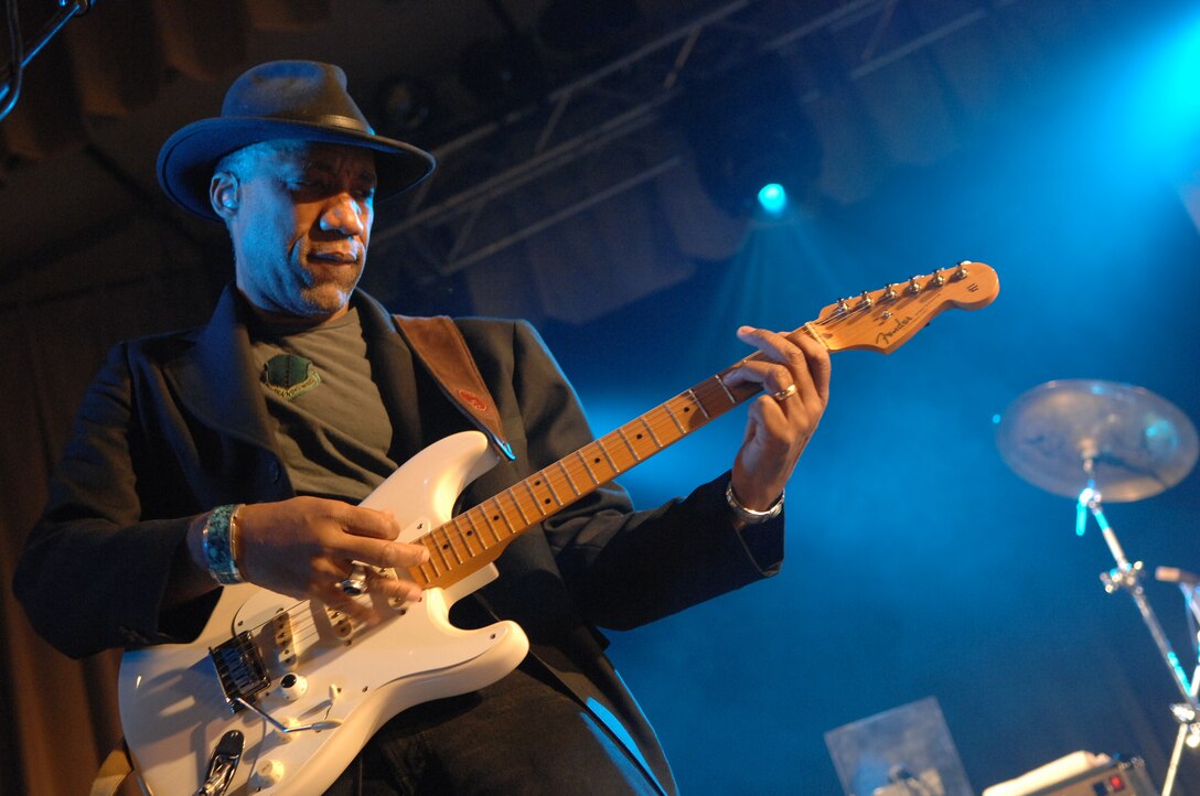 Kimo Williams of the Lt. Dan Band plays the electric guitar for the United Service Organizations entertainment tour at Ellsworth Air Force Base, S.D., Feb. 1, 2008. The private concert for Ellsworth Airmen and their families is the first this year in the series of stateside USO tours. (U.S. Air Force photo/Airman 1st Class Joshua Seybert) 
