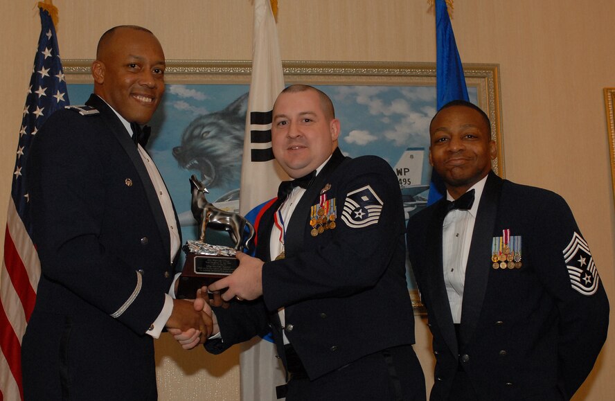 KUNSAN AIR BASE, South Korea -- Master Sgt. Matthew Randall, 8th Operations Group, received the first sergeant of the year award here Feb 10.  The banquet is held annually to recognize all outstanding personnel for their commitment and hard work. (U.S. Air Force photo/Senior Airman Giang Nguyen)