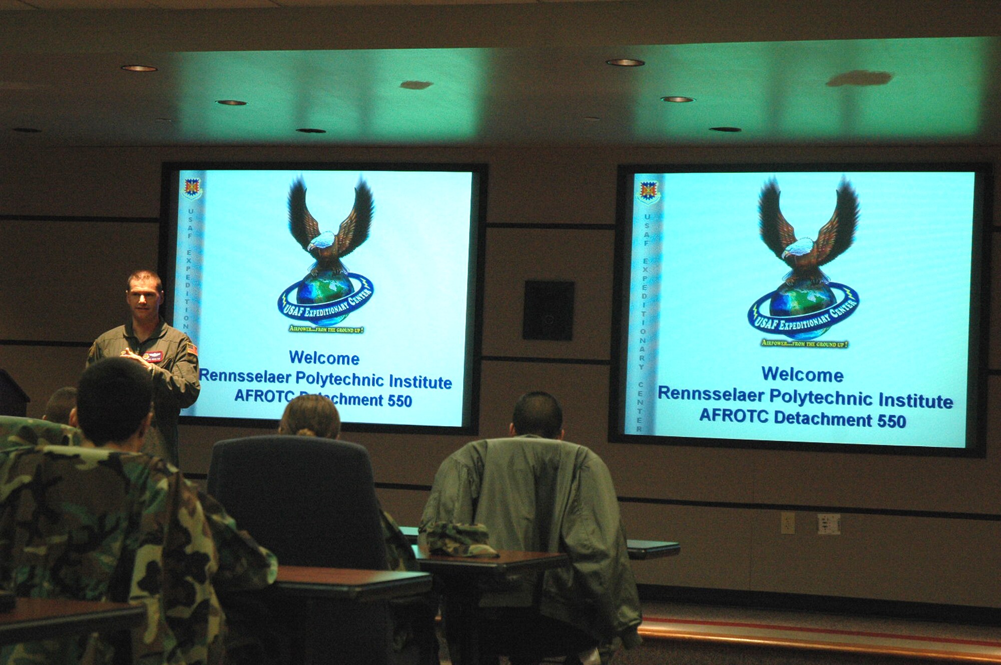 Maj. Phil Heseltine, U.S. Air Force Expeditionary Center executive officer to the commander and a Reserve Officer Training Corps graduate, talks to ROTC cadets from the Rennsselear Polytechnic Institute from New York during the cadet's tour of the Center Feb. 8, 2008, on Fort Dix, N.J.  More than 25 cadets and staff toured the USAF EC to learn more about the school's expeditionary and mobility forces training for the Air Force.  (U.S. Air Force Photo/Tech./ Sgt. Scott T. Sturkol)
