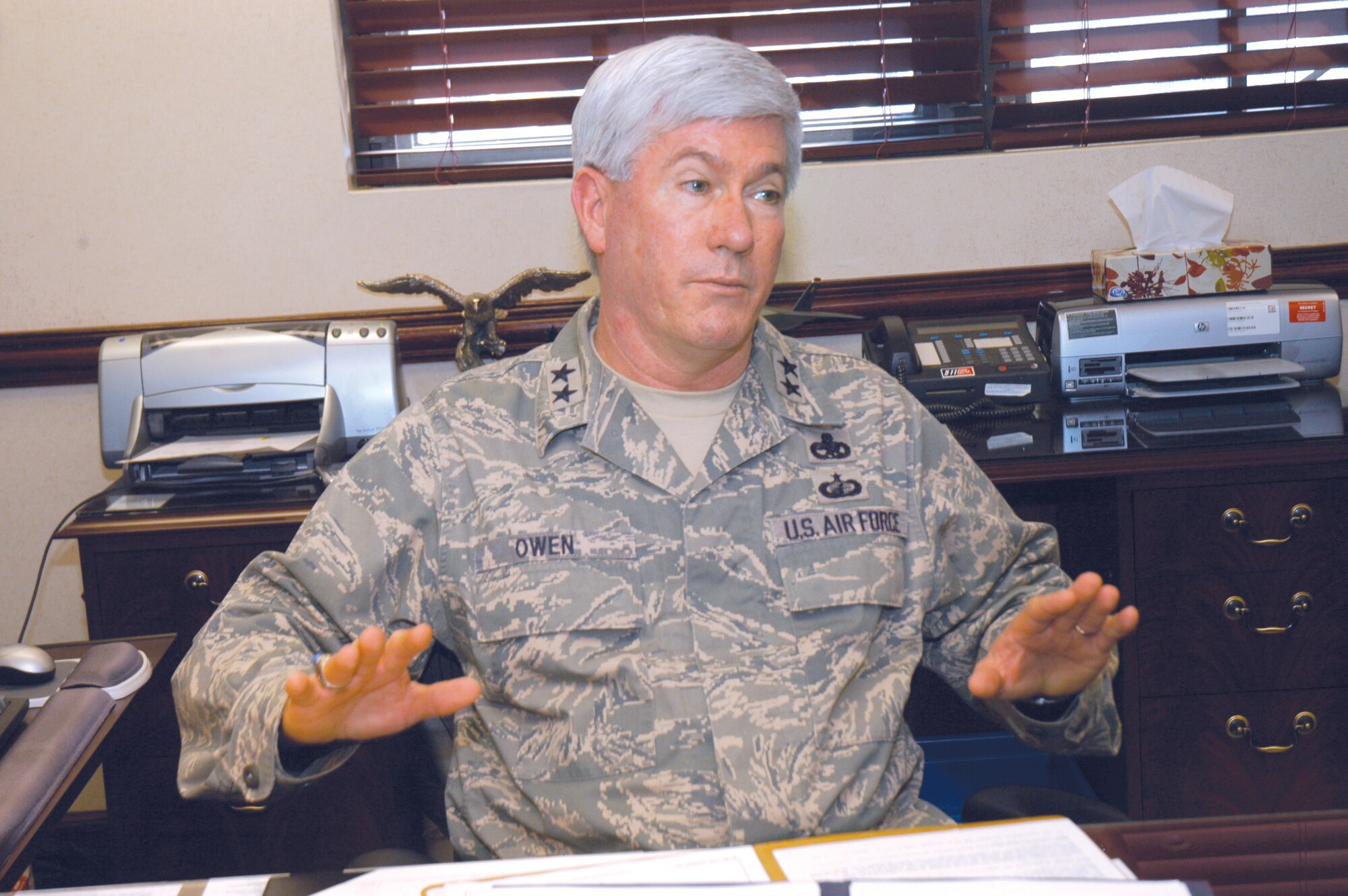 Maj. Gen. Tom Owen, Warner Robins Air Logistics Center, issues a message to Team Robins concerning preparation for the HQ AFMC LSET visit. U. S. Air Force photo by Sue Sapp  