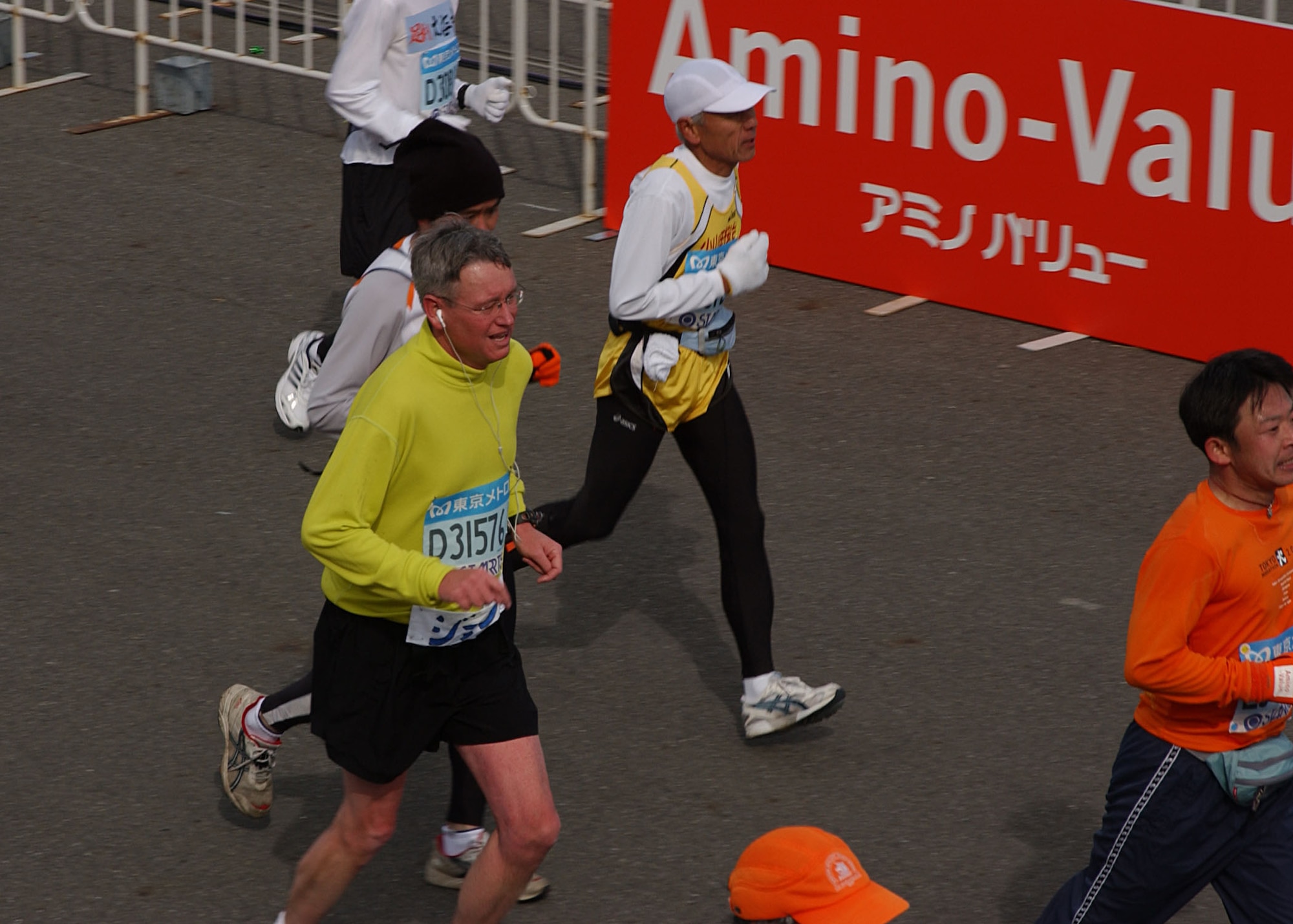 TOKYO, Japan-- Col. Jeff Newell, 374th Airlift Wing commander, participates in the Tokyo Marathon on Feb. 17. About 40 people from Yokota, including Yokota Striders Club members and others, were among the 30,000 people who participated in the event. (U.S. Air Force photo by Airman 1st Class Jonathan Fowler)                              