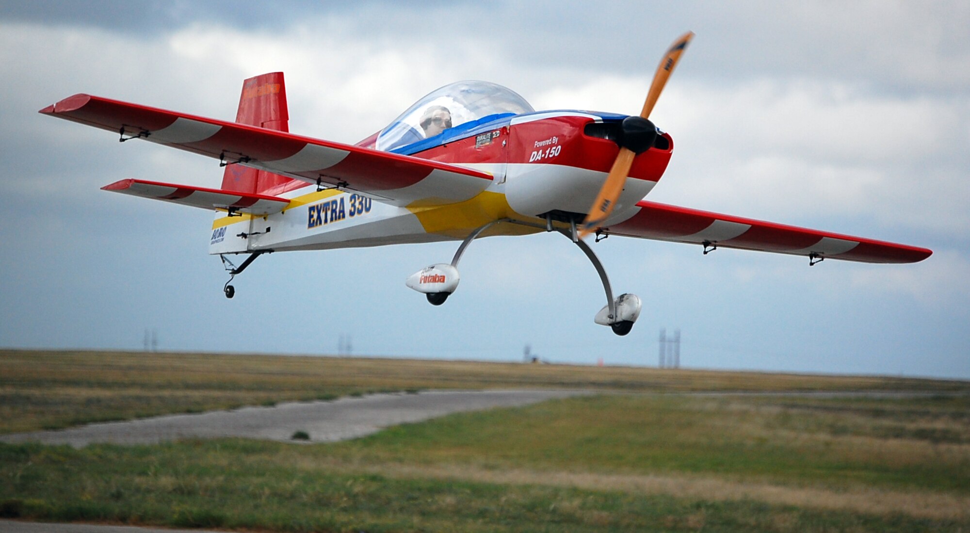 Model aviators take over Laughlin airfield on weekends, holidays 