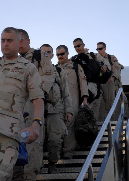 DYESS AIR FORCE BASE, Tx - A group of Airmen return to Dyess after a four-month deployment to Southwest Asia Feb. 19.  (U.S. Air Force photo by Airman 1st Class Jennifer Romig)