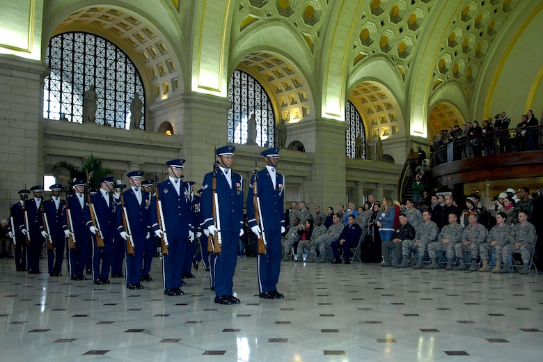 Air Force drill team kicks off 2008 season in D.C. > U.S. Air Force
