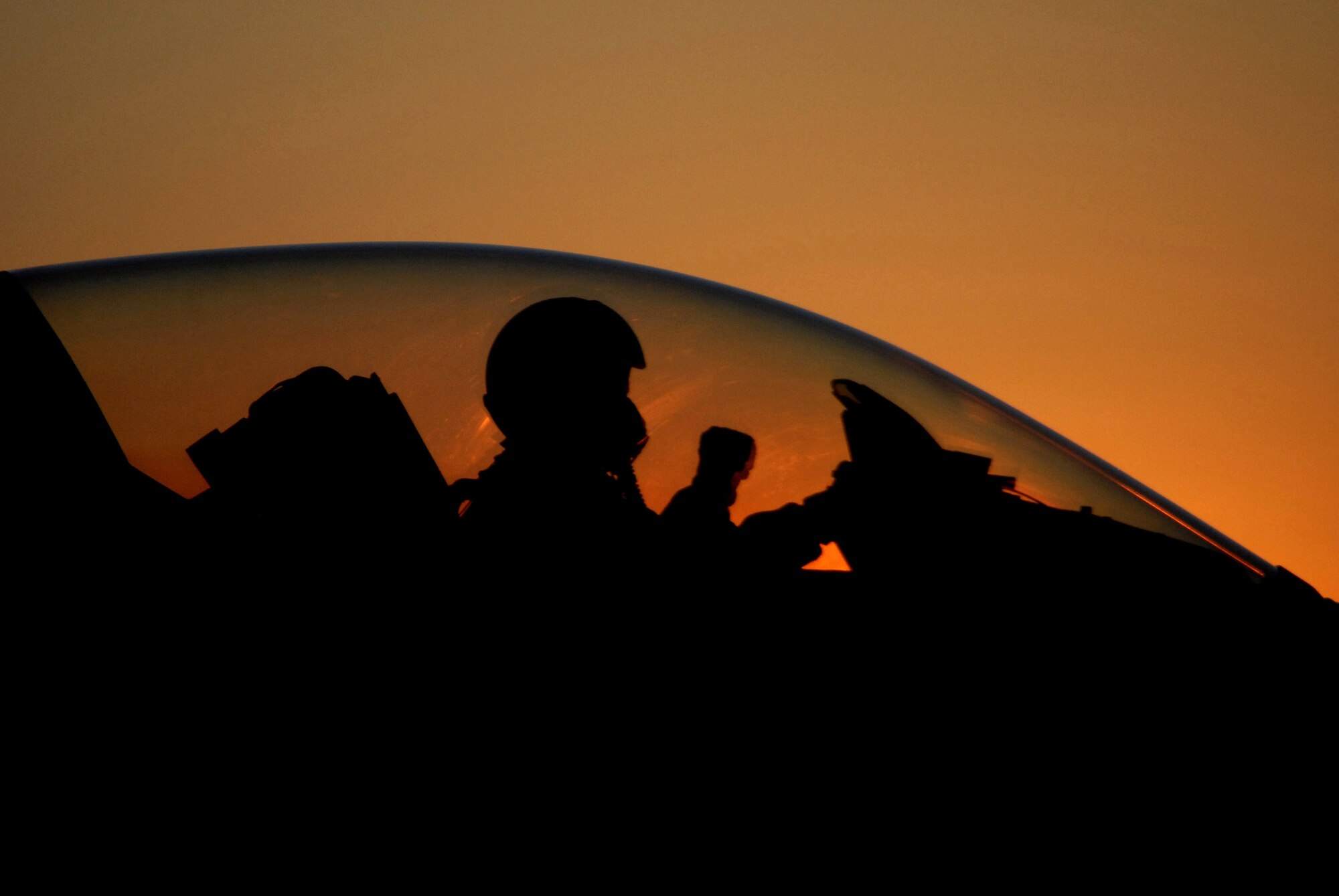 Maj. Shawn West returns to Balad Air Base, Iraq, Feb. 1, following a combat mission. Major West is an F-16 Fighting Falcon aircraft pilot from 332nd Expeditionary Fighter Wing. (U.S. Air Force photo/Master Sgt. Daniel Richardson) 
