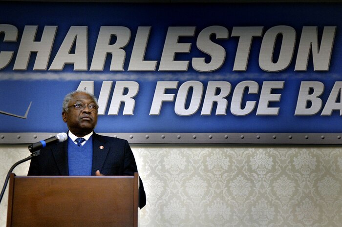 United States Congressman James Clyburn addresses Airmen at the Charleston Club on Charleston AFB Jan. 3. The Congressman spoke to more than 300 Airmen where he thanked them for their support of the Global War on Terror and their support of humanitarian relief efforts throughout the world. (U.S. Air Force photo/Senior Airman Nicholas Pilch)