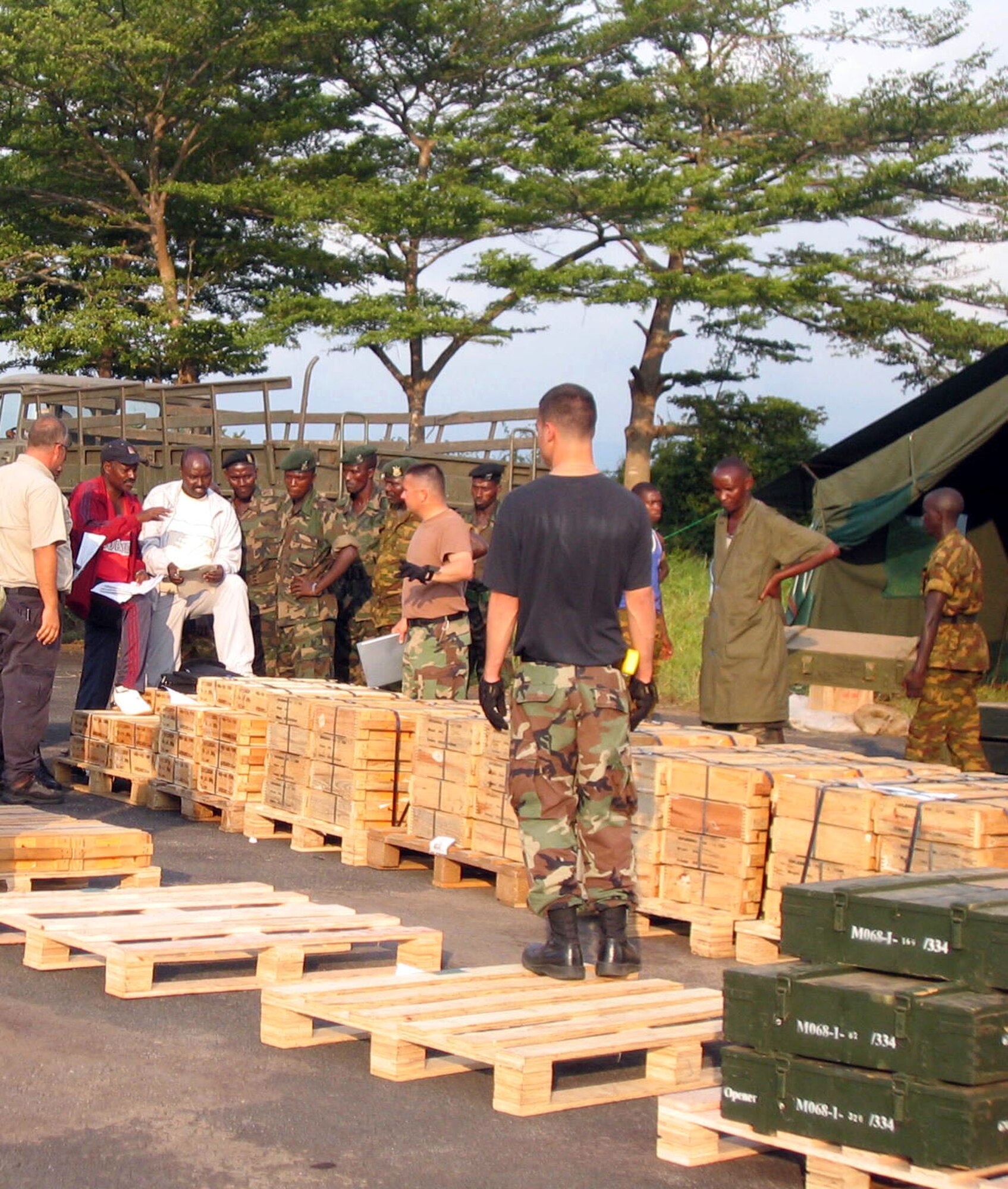Members from the 86th Contingency Response Group train Burundi troops in deployment planning, personnel and cargo preparation and processing Dec. 13 in Burundi. The 86th CRG Airmen are from Ramstein Air Base, Germany. (Courtesy photo) 
