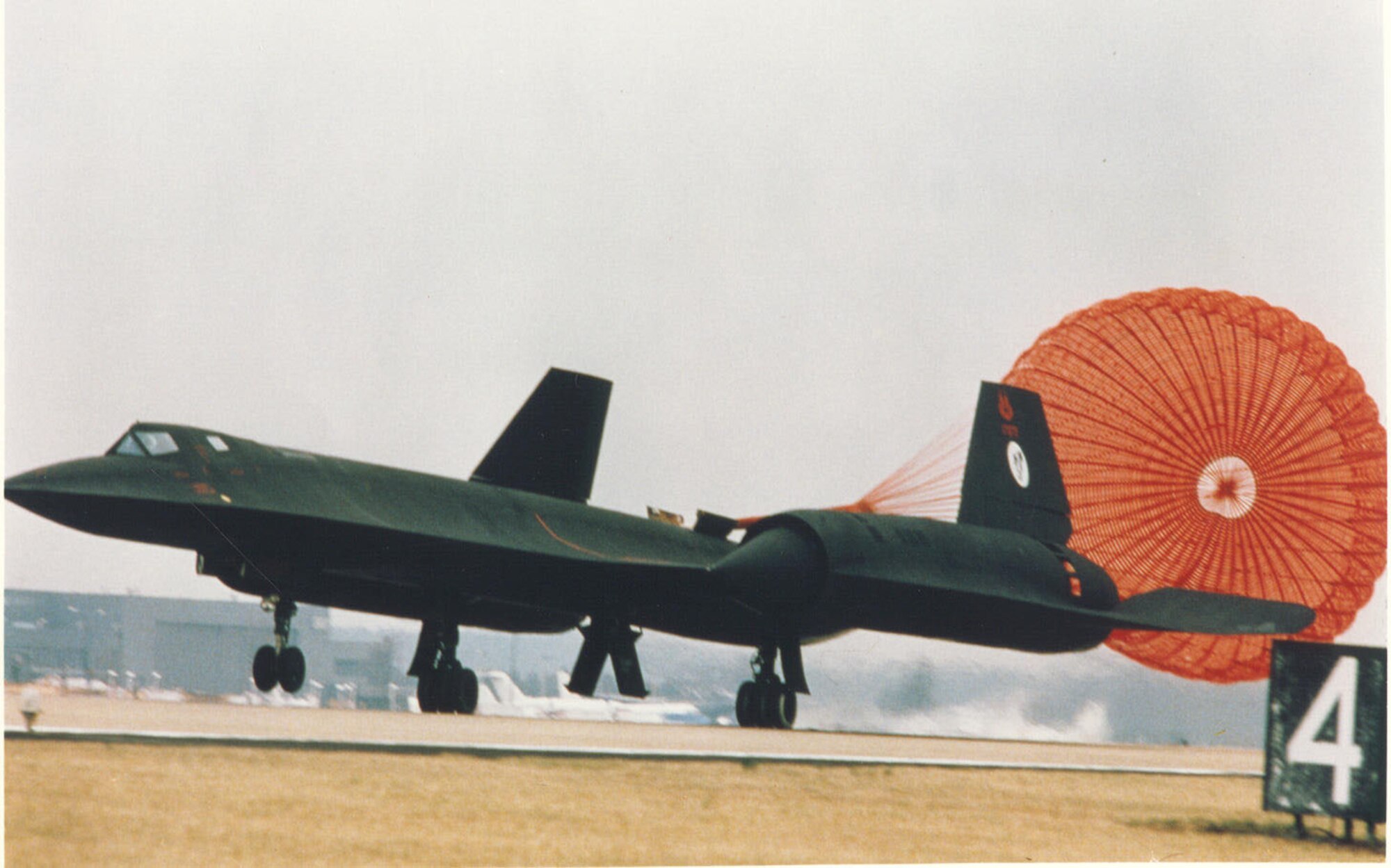 The SR-71 lands with drag chute at Beale Air Force Base, Calif. (U.S. Air Force photo)