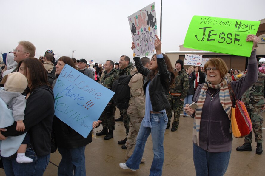 Over 300 Airmen from the 4th Fighter Squadron returned home Jan. 8 to family and friends gathered on the wing ramp.  The unit deployed to Balad Air Base, Iraq in August and flew approximately 1,800 missions in support of ground forces.  (U.S. Air Force photo by Alex Lloyd)