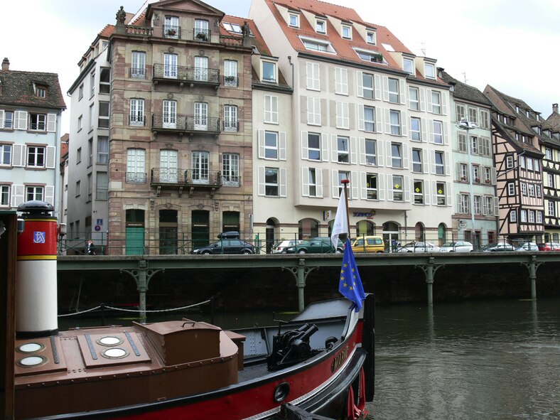 Only 90 minutes from Kaiserslautern, Strasbourg is the perfect romantic getaway.
Strasbourg, France, is only a 90-minute drive from Kaiserslautern. Find out about guided tours at www.ot-strasbourg.fr/ (Photo by Monica Mendoza)