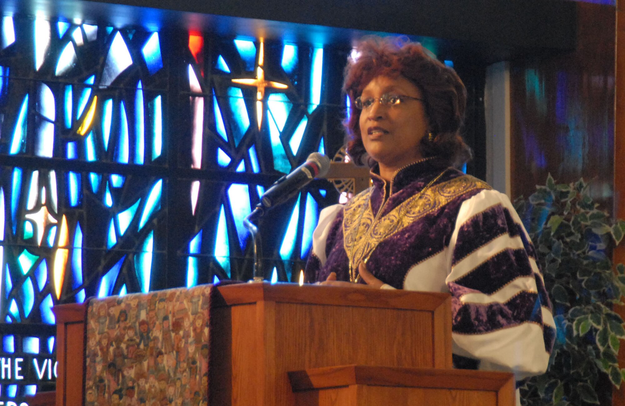 Bishop Vashti Murphy McKenzie, African Methodist Episcopal Church consecrated bishop, addresses Team Edwards during the Dr. Martin Luther King Jr. observance at the Chapel 1 Sanctuary on Jan. 10. (Photo by Senior Airman Julius Delos Reyes)