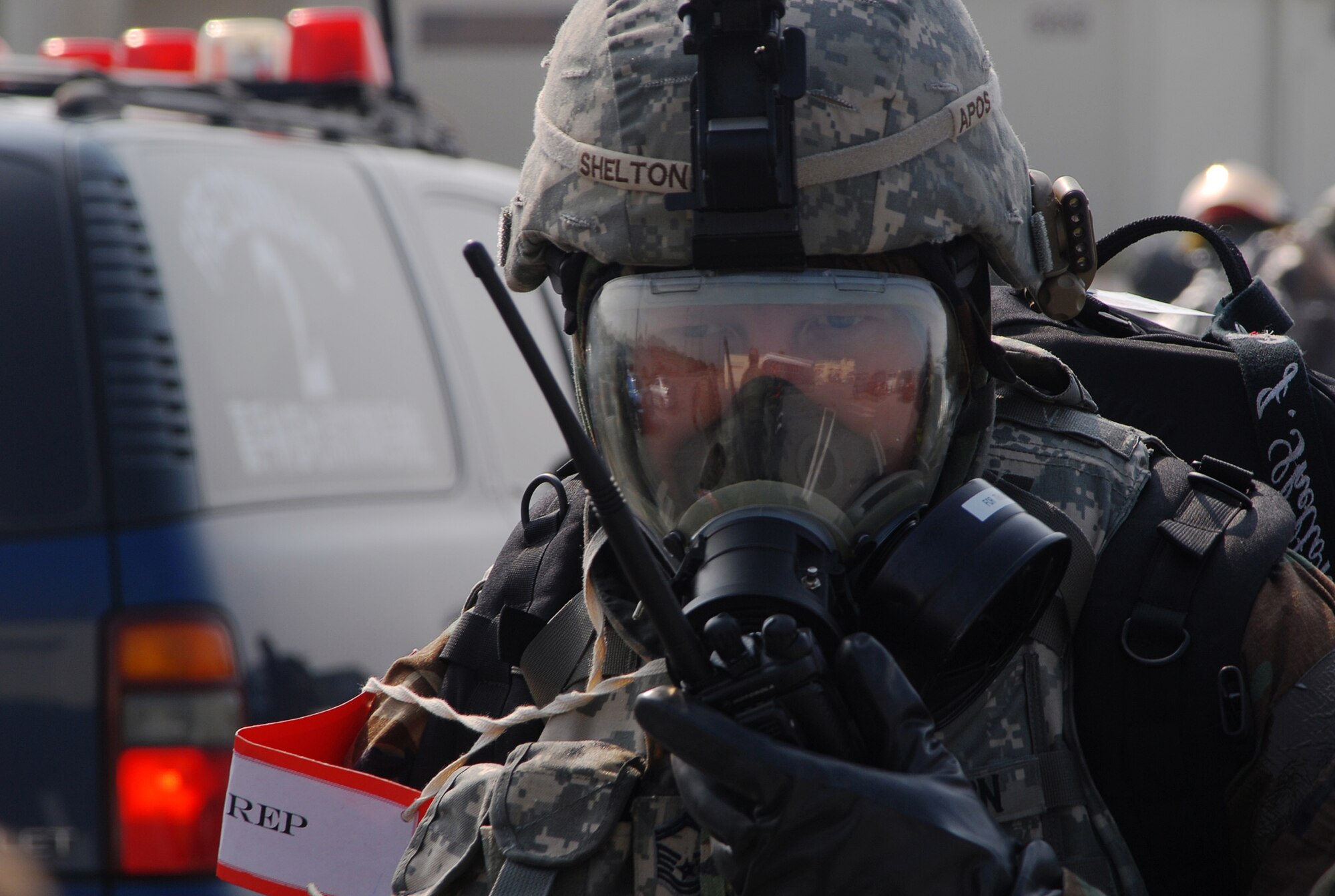 Senior Master Sgt. Jerry Shelton, 18th Civil Engineer Squadron Explosive Ordnance Disposal Unit, evacuates the 18th Wing Command Post following a simulated missile attack during Local Operational Readiness Exercise Beverly High 08-3 at Kadena Air Base, Japan, Jan. 10, 2007. The 18th Wing conducted the exercise from Jan. 7 to 11 to test the wing's ability to respond in contingency situations. 
(U.S. Air Force photo/Tech. Sgt. Dave DeRemer)