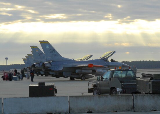 SHAW AIR FORCE BASE, S.C. -- Shaw F-16s are prepared for a deployment to the Pacific Air Forces theater of operations Jan. 12. Approximately 300 Airmen and 20 F-16s from Shaw deployed for the operation. (U.S. Air Force photo/Airman 1st Class William Coleman)