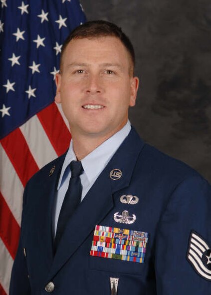 Technical Sergeant Alan Powell  is the 2007 Non-Commissined Officer of the Year. (U.S, Air Force photo by Senior Airman Schelli Jones) 
