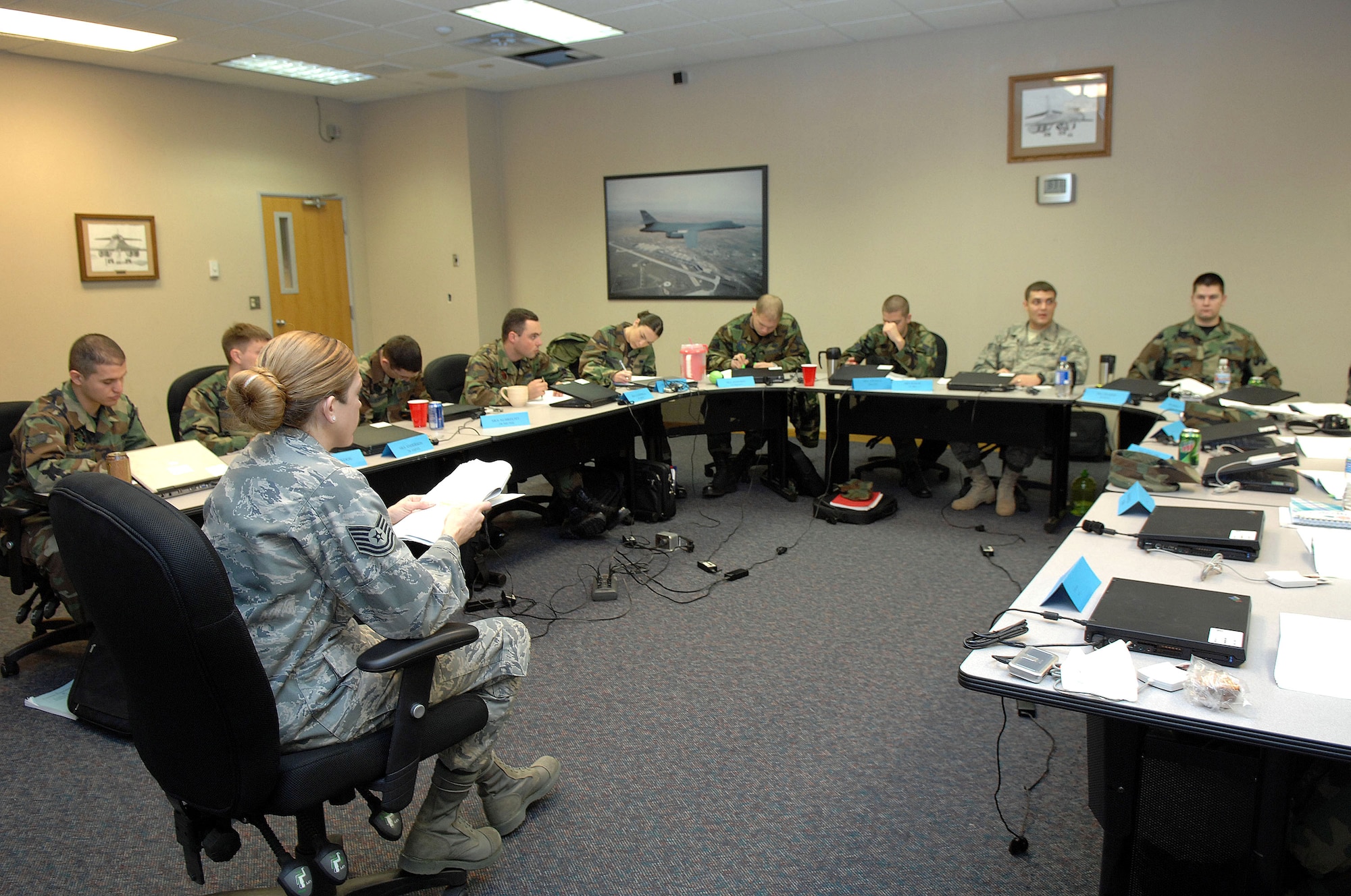 Tech. Sgt. Heather McDougall teaches Airmen during Airman Leadership School Dec. 11 at Ellsworth Air Force Base, S.D. Calendar year 2008 marks the beginning of significant changes to the core curriculum of all Air Force Airman Leadership Schools. The changes will affect all aspects of the ALS training regimen. ALS is a 192-hour, 24-academic-day class whose mission is to prepare senior airmen for supervisory duties and foster a commitment to the profession of arms. (U.S. Air Force photo/Airman 1st Class Anthony Sanchelli)