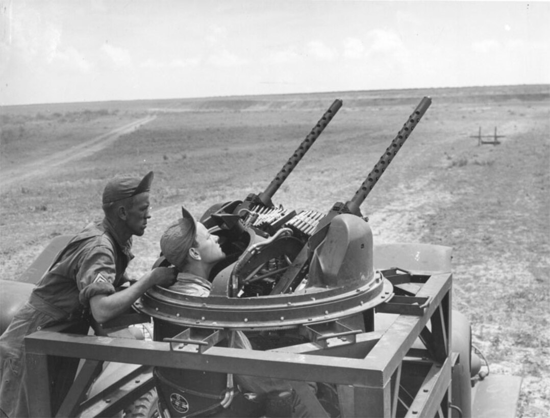 Flexible gunnery training