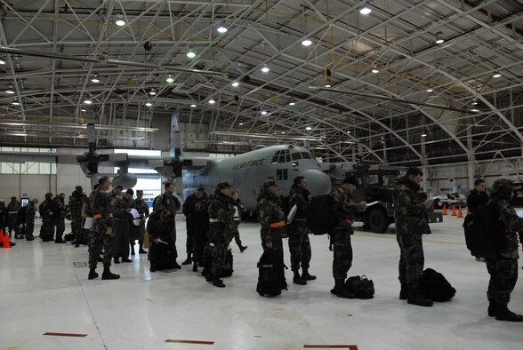 NIAGARA FALLS ARS, N.Y. - The 914th Airlift Wing returned in December from its Operational Readiness Inspection deployment to Gulfport, Mississippi.  Wing personnel were successful in demonstrating to the Inspector General that Niagara is truly current, qualified and ready to fight!  (U.S. Air Force photo/Michael Harvey)