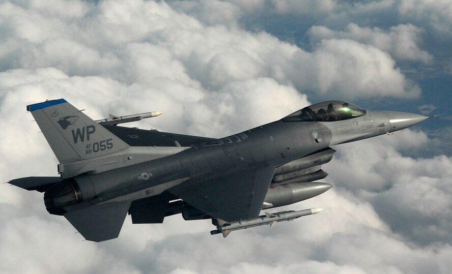 KUNSAN AIR BASE, South Korea -- A pilot from the 35th Fighter Squadron flies a training mission over the South Korean peninsula in an F-16 Fighting Falcon, Jan 30.  Pilots assigned to the 35th FS utilize training missions to simulate actual conditions they may face in combat and keep their war-fighting skills honed. (U.S. Air Force Photo/Tech. Sgt Quinton T. Burris)