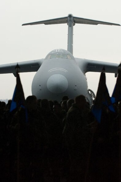 A Dover C-17 Globemaster III sits outside the 2007 Air Force Commander in Chief's Installation Excellence Award victory rally. A C-5 Galaxy was parked side-by-side witht he C-17.  (U.S. Air Force photo/Jason Minto)