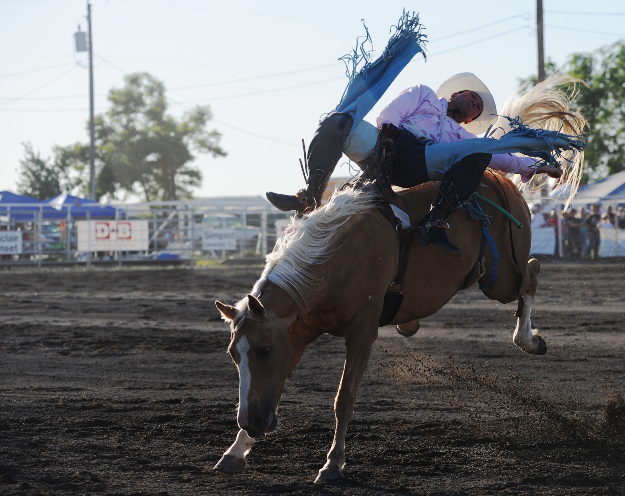 3rd annual rodeo honors Gunfighter's memory > Air Combat Command