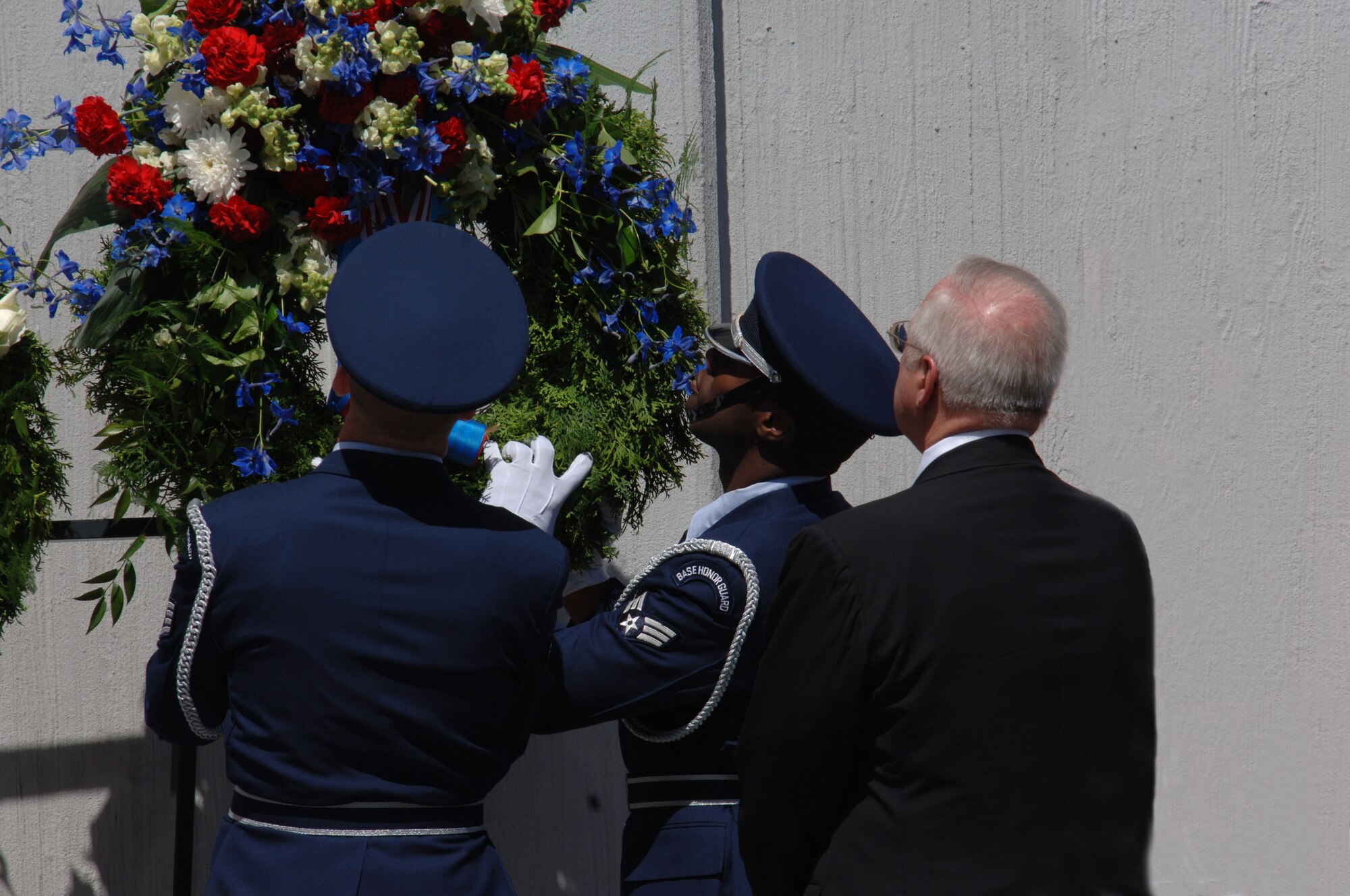 William J. Timken Jr., U.S. Ambassador to Germany, officiates a wreath laying assisted by members of Ramstein Air Base's honor guard at Frankfurt Airport, Germany, June 26th, 2008. The wreath laying was part of the 60th Anniversary Memorial of the Berlin Airlift. (U.S. Air Force photo by Airman 1st Class Tony R. Ritter) (Released)