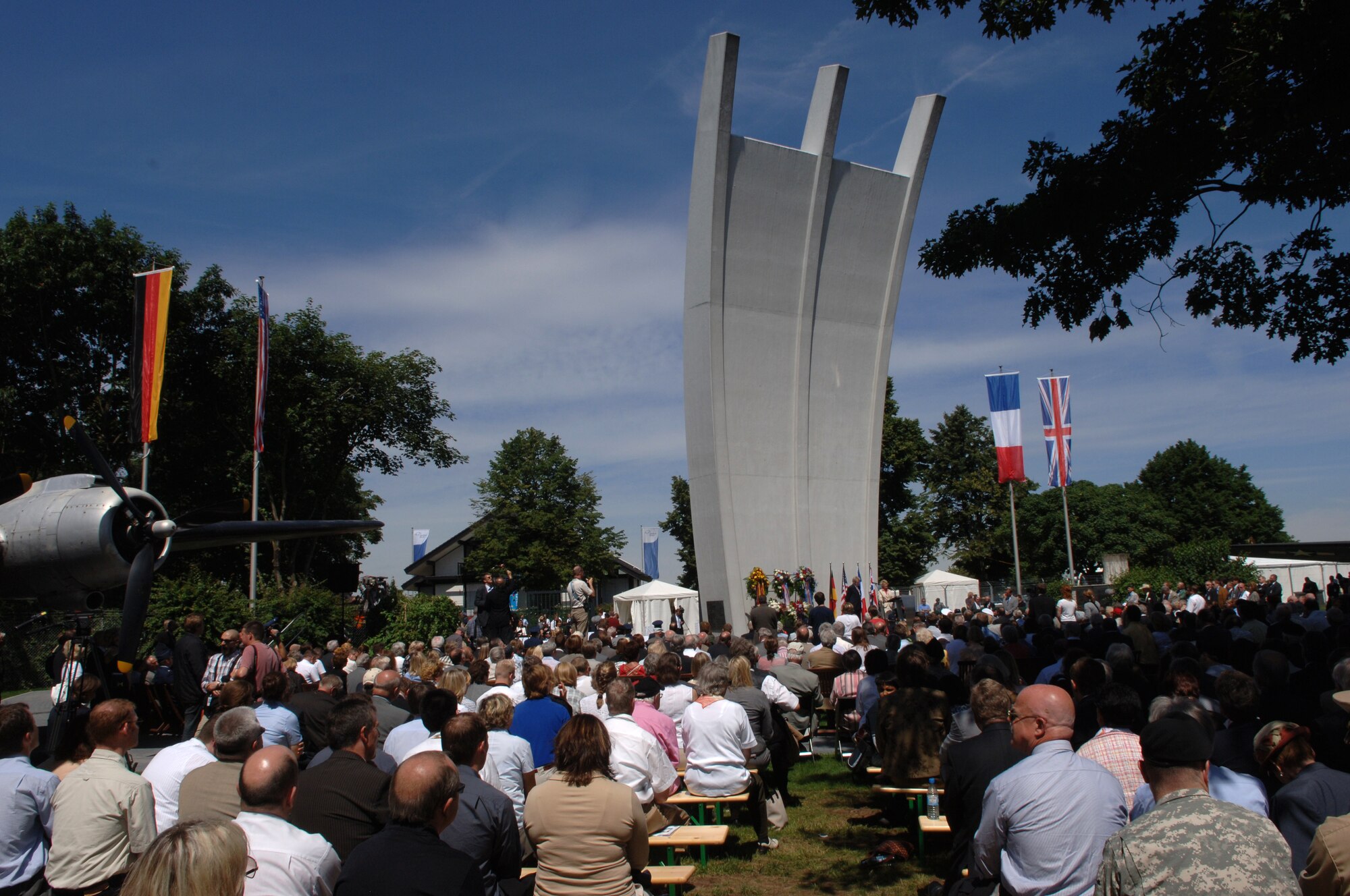 A crowd gathers at the Berlin Airlift Memorial for the 60th Anniversary Commemoration of the Berlin Airlift at the Frankfurt Airport, Germany, June 26, 2008. (U.S. Air Force photo by Airman 1st Class Tony R. Ritter) (Released)