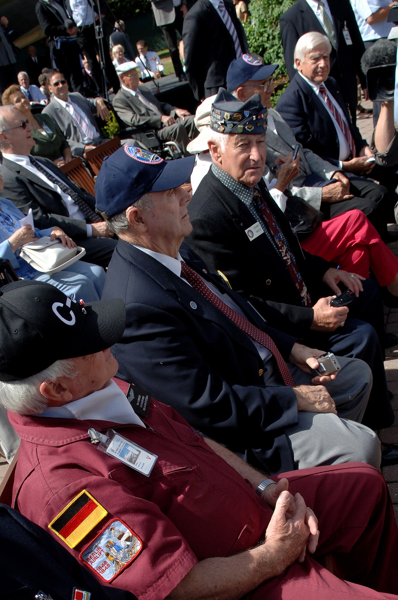 Veterans of the Berlin Airlift mission attend the 60th Anniversary Memorial of the Berlin Airlift at the Frankfurt Airport, Germany, June 26, 2008. The ceremony was to commemorate the valiant efforts of the veterans of this mission. (US Air Force photo by Airman 1st Class Tony R. Ritter) (Released)