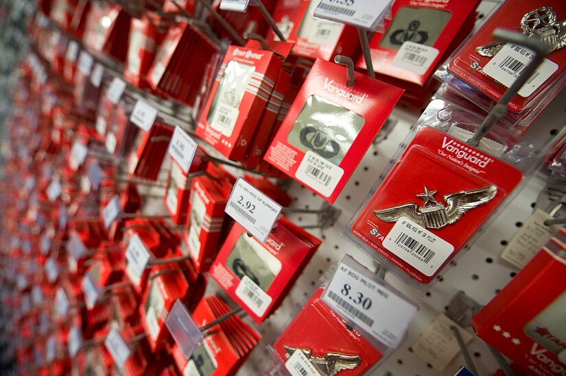 langley afb uniform shop