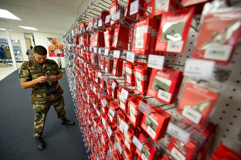 Clothing sales relocates > Joint Base LangleyEustis > Article Display