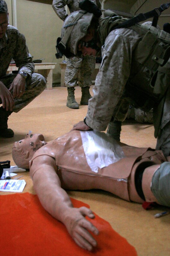 Marines with Combat Logistics Battalion 15, 15th Marine Expeditionary Unit, attended a Combat Lifesaver class at the Medical Simulation Training Center here.::r::::n::The focus of the training was to build upon lifesaving skills by subjecting the Marines to a series of simulated combat trauma exercises using lifelike manequins as trauma victims. These manequins breath, bleed out life like fluid and have a pulse similar to humans.::r::::n::The Camp Pendleton, Calif., based 15th MEU is currently conducting sustainment training in Kuwait until mid-July. (Official USMC photo by Staff Sgt. TG Kessler)(Released)