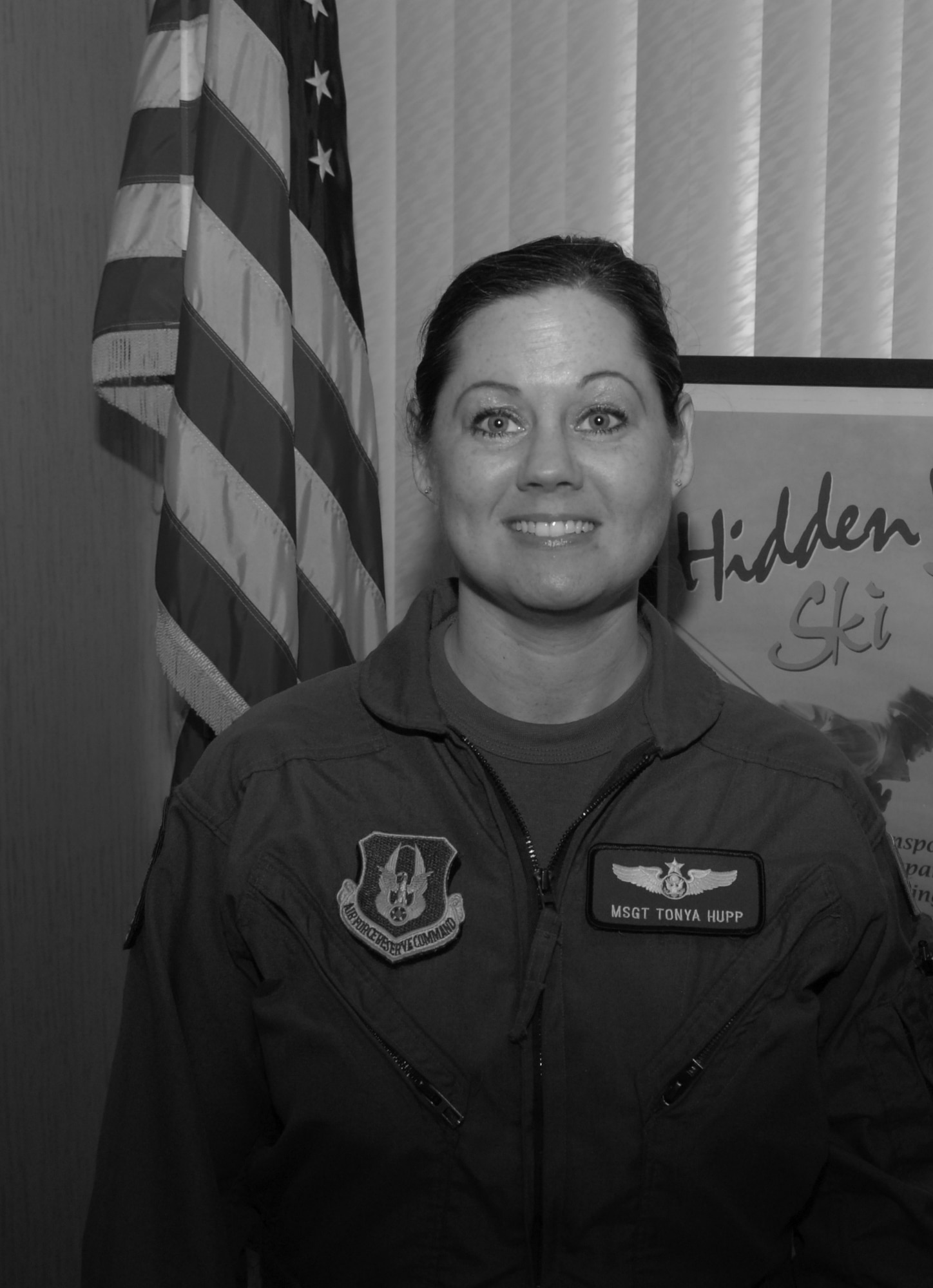 Master Sgt. Tonya Hupp, with the 932nd Aeromedical Evacuation Squadron decided to set a goal for 2008:  “I intend to be more organized and exercise more," she said.  She helps to organize the honor guard and is a proud member of the Air Force Reserve Command.  Photo/Tech Sgt. Daniel Oliver