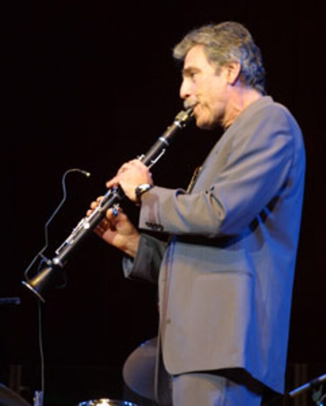 Clarinet virtuoso Eddie Daniels