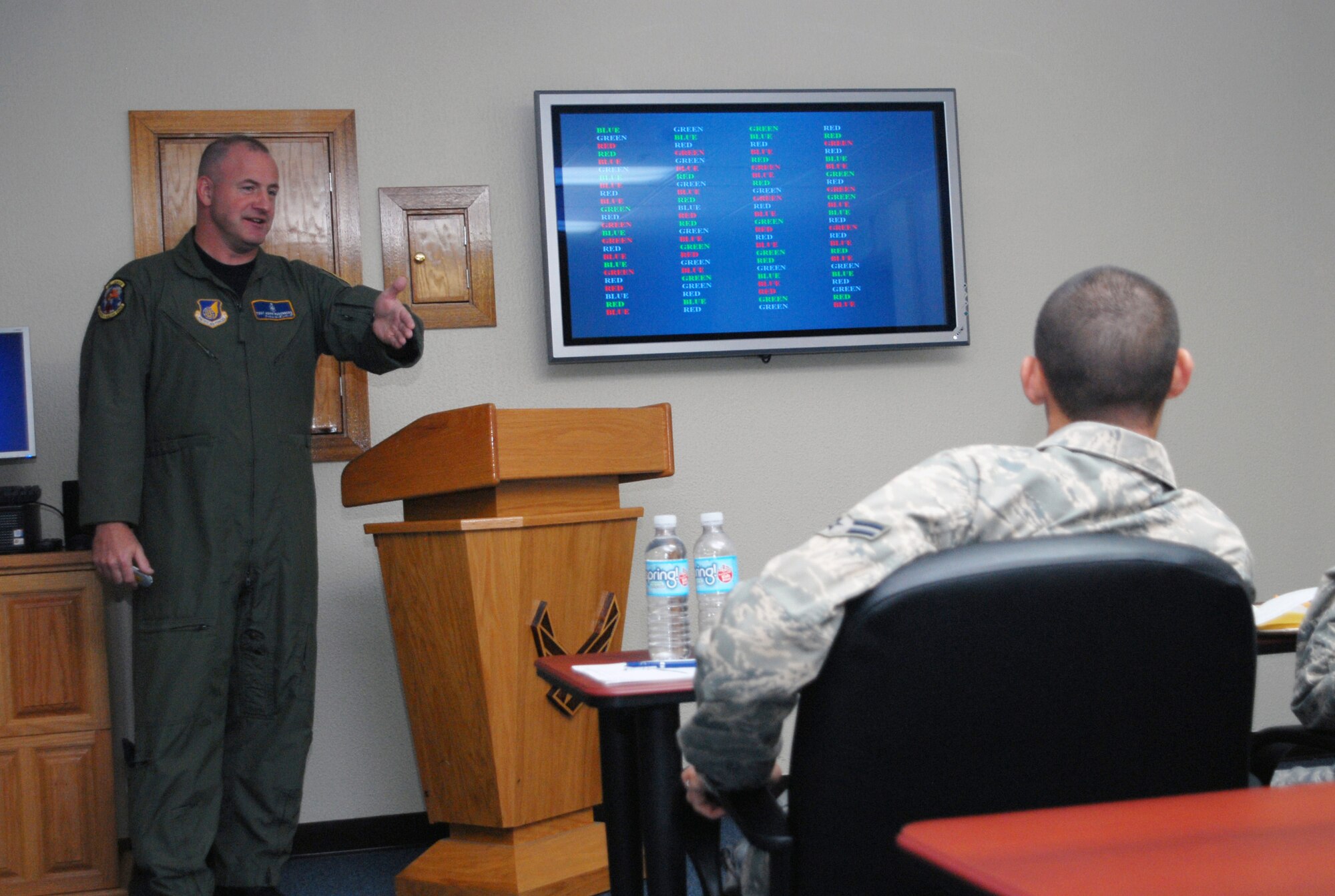 Tech. Sgt. Adam Rosenberg, 18th Aerospace Medicine Squadron NCO in charge of operations, uses colored words to show Airmen at Kadena’s First Term Airmen’s Center the difference between instinctive and cognitive reasoning.  The briefing is used to teach Airmen about situational awareness as one part of Kadena’s Human Performance Training Team’s responsibilities. (U.S. Air Force photo/Staff Sgt. Christopher Marasky)