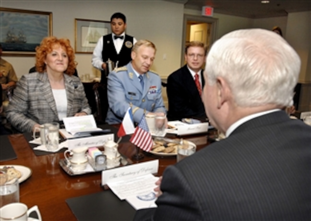 Czech Republic's Minister of Defense Vlasta Parkanova (left) meets with Secretary of Defense Robert M. Gates (right) in the Pentagon on July 16, 2008.  Joining Parkanova are Chief of Defense of the Czech Armed Forces Lt. Gen. Vlastimil Picek (2nd from left) and the Czech Ambassador to NATO Stefan Fule (2nd from right).  
