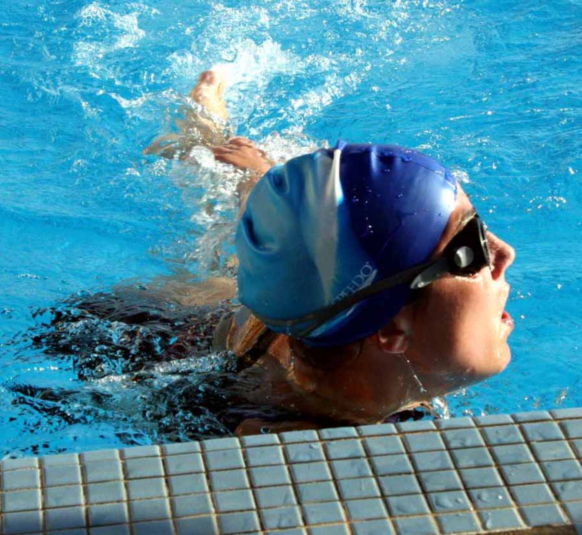 The first leg of the Tinker Air Force Base Triathlon is a 400 meter swim.   (Air Force photo by Becky Pillifant)